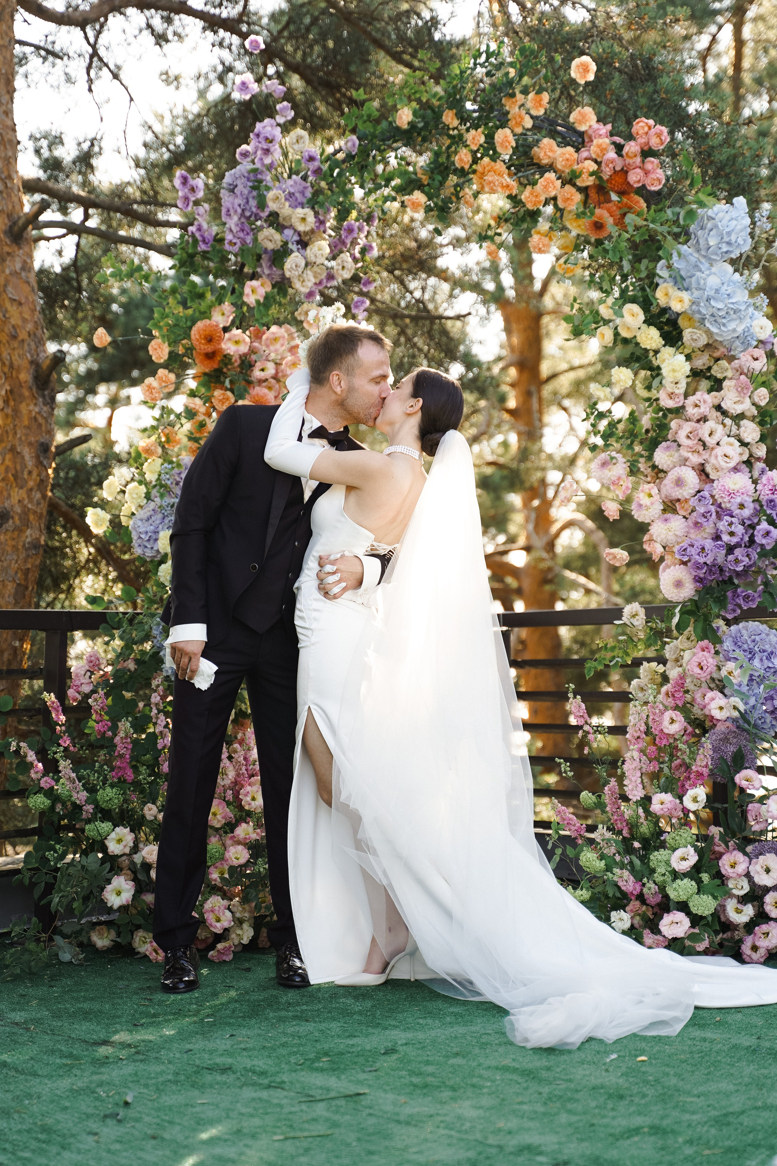 Свадьба на заливе в атлантисе. Свадебный фотограф организатор в Санкт-Петербурге Ассоль Опарина