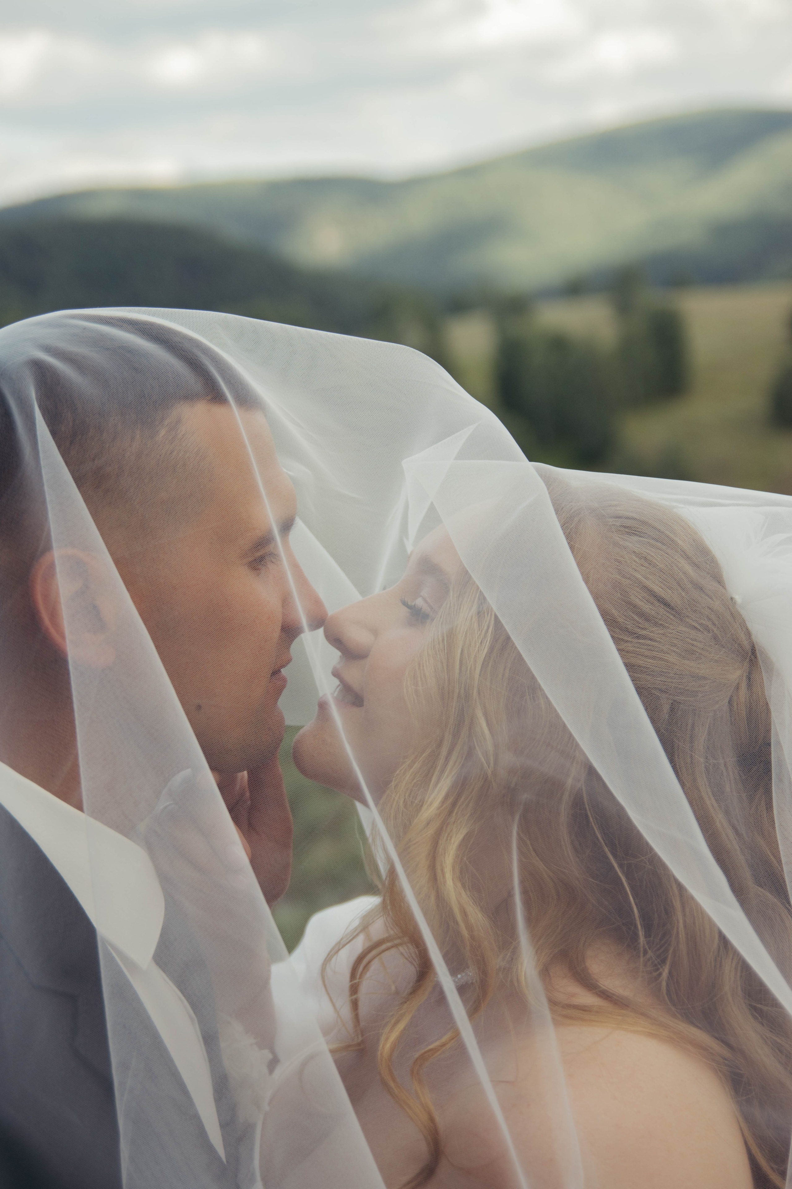 СВАДЕБНЫЕ ИСТОРИИ. ФОТОГРАФ АНАСТАСИЯ САУШКИНА. г. Трехгорный