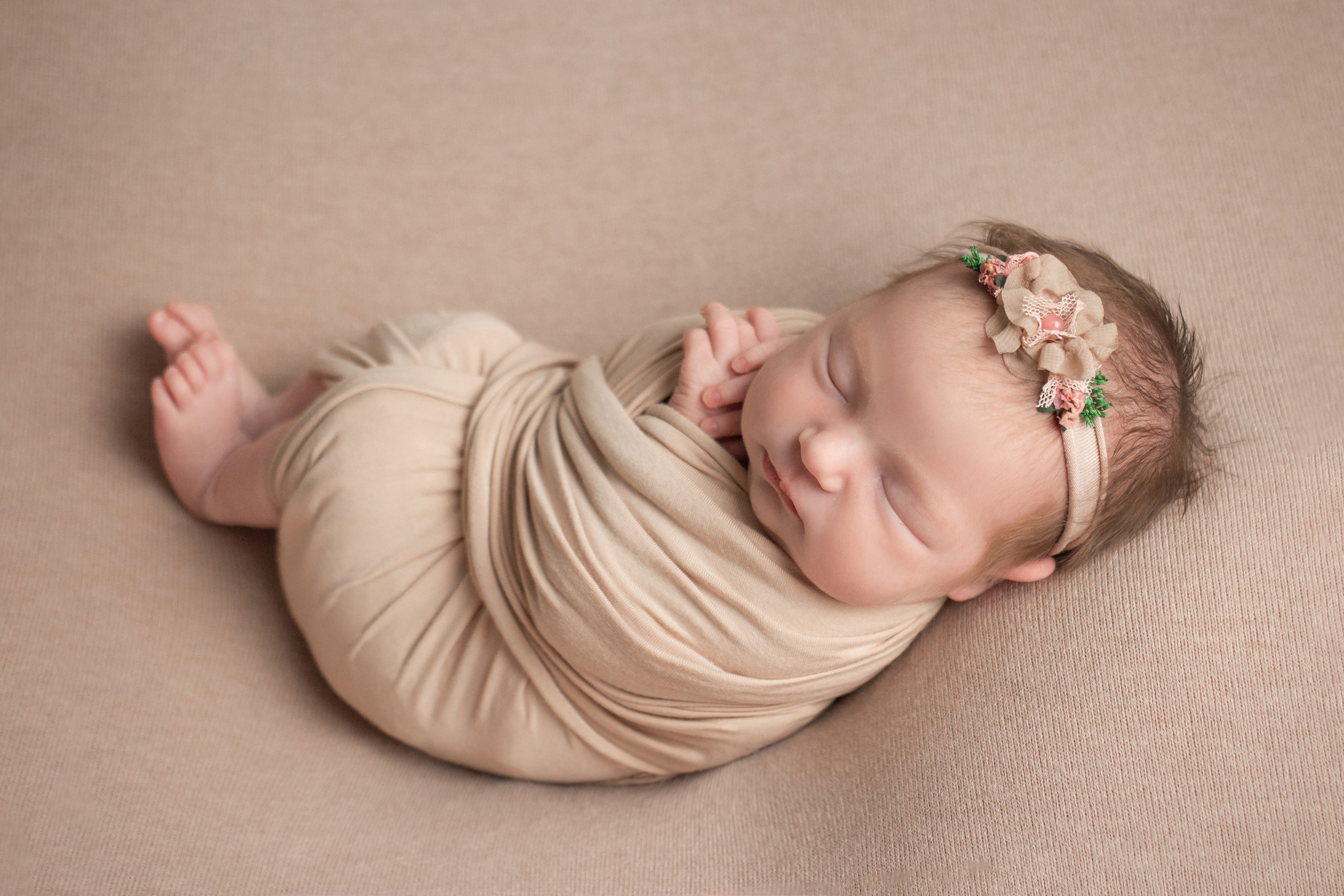 Классический стиль newborn. Фотограф новорождённых Анапа Елена Кушнарь