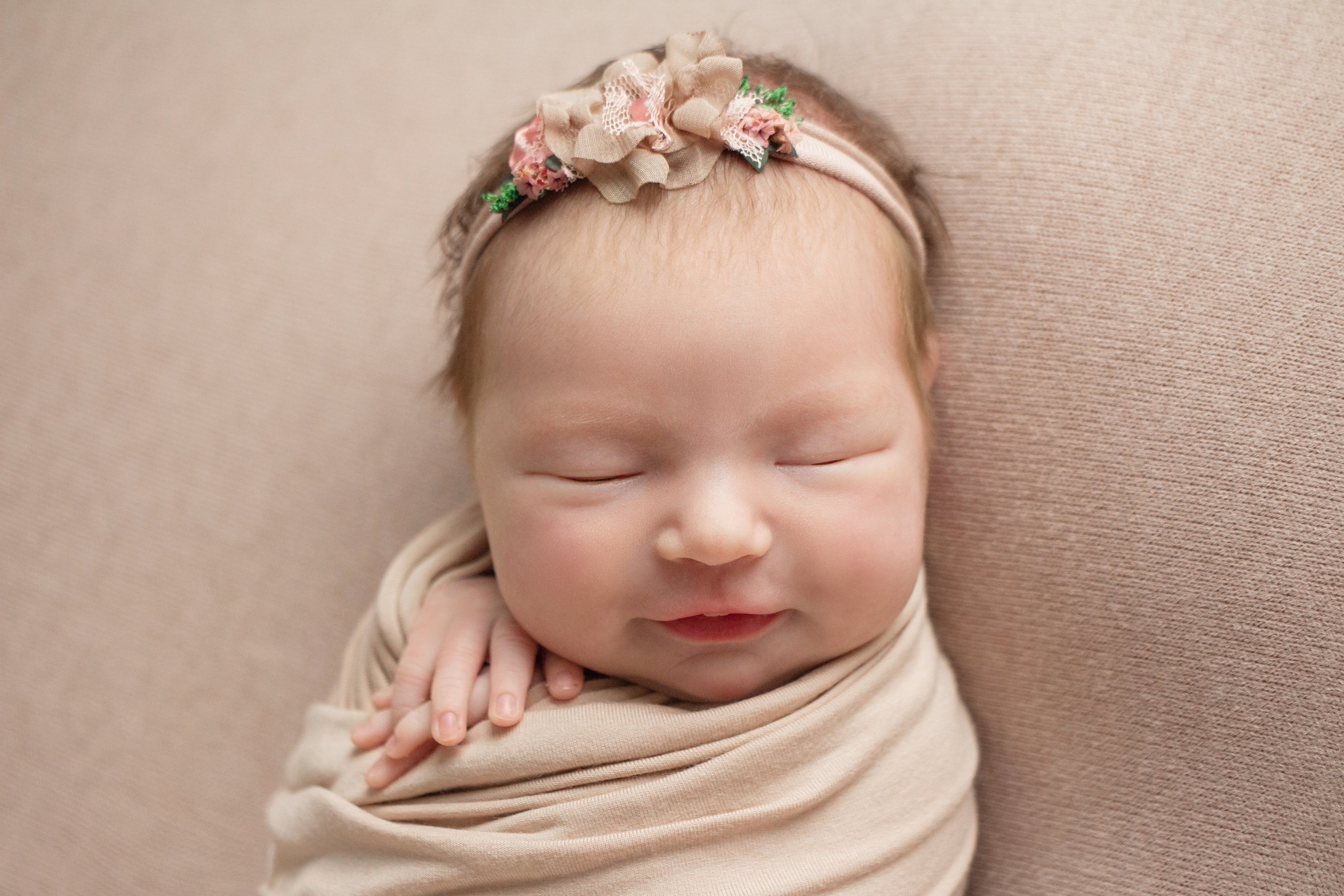 Классический стиль newborn. Фотограф новорождённых Анапа Елена Кушнарь