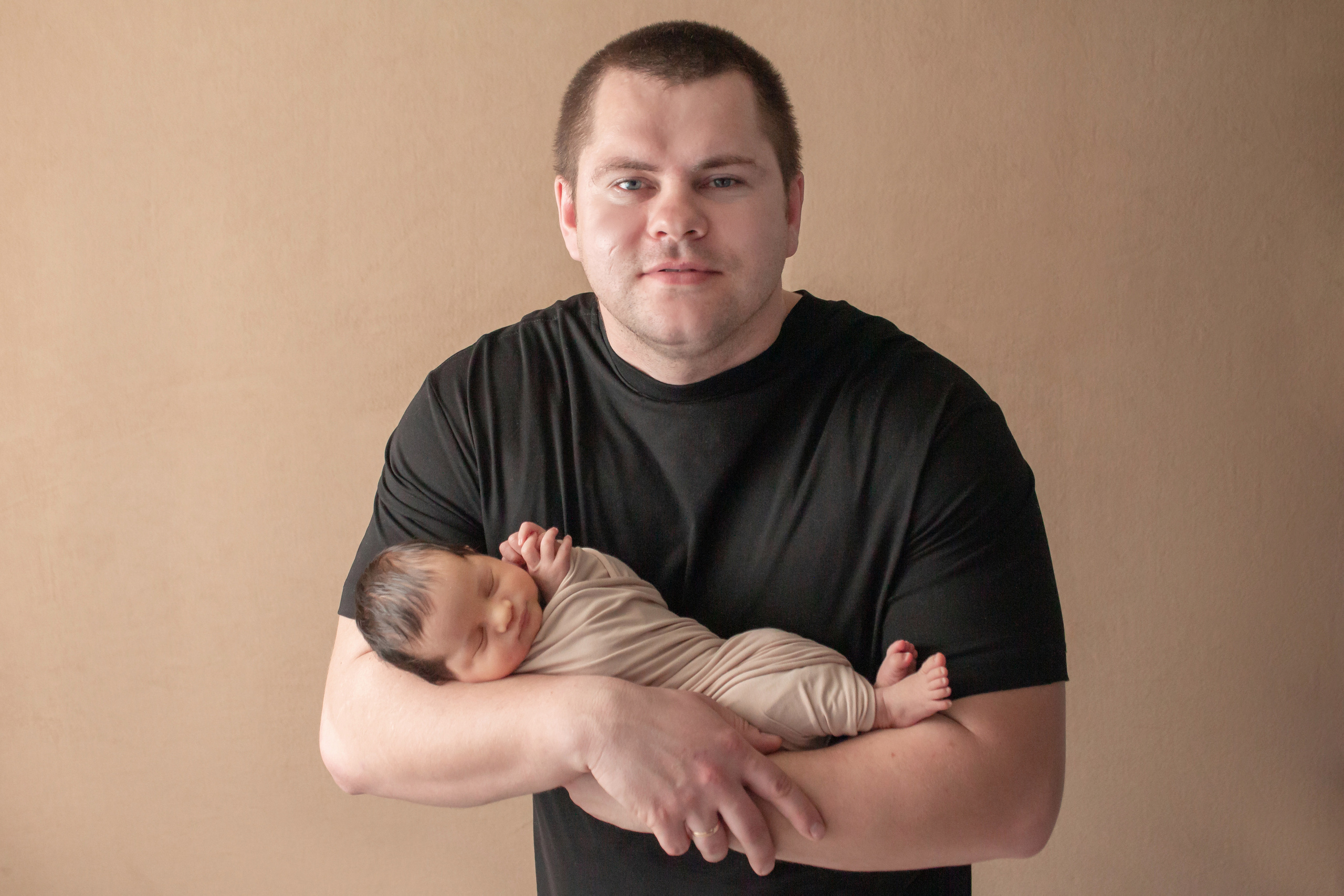 Кадры малыша с родителями. Фотограф новорождённых Анапа Елена Кушнарь