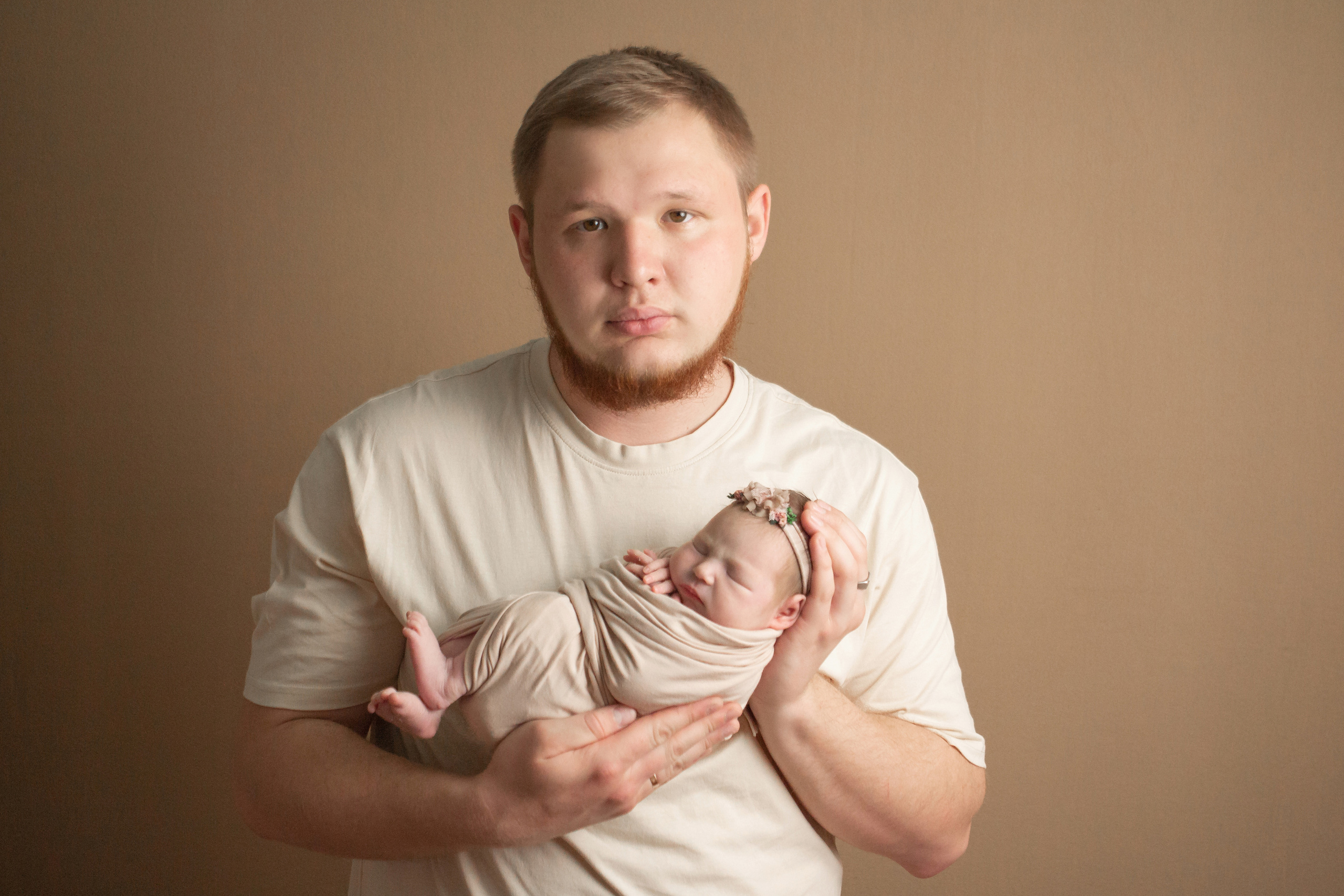 Кадры малыша с родителями. Фотограф новорождённых Анапа Елена Кушнарь