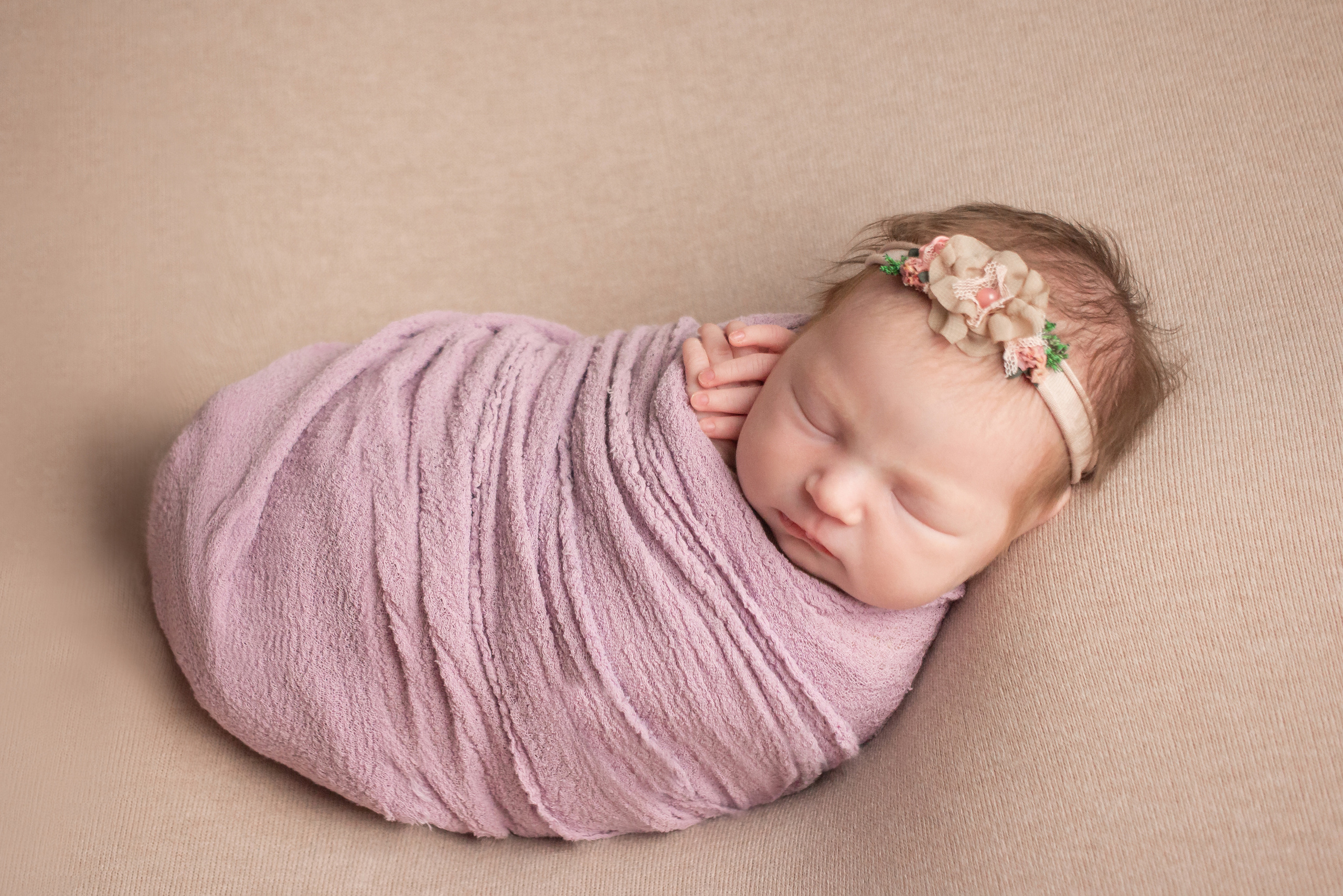 Классический стиль newborn. Фотограф новорождённых Анапа Елена Кушнарь