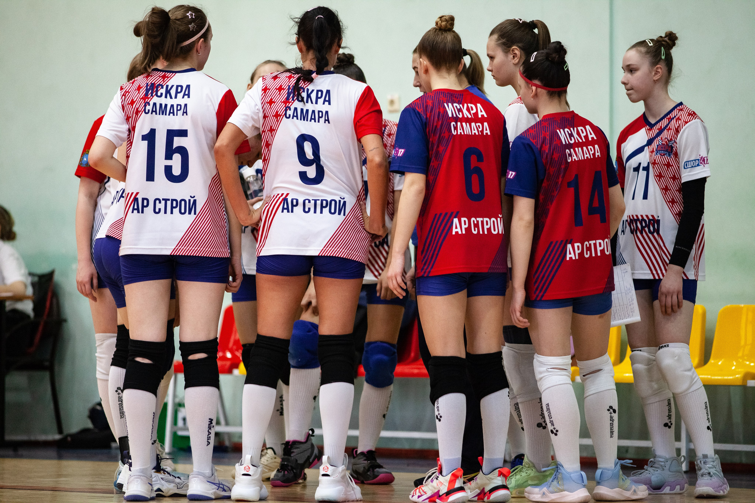 Искра (Самара) — Динамо (Киров). Фотография