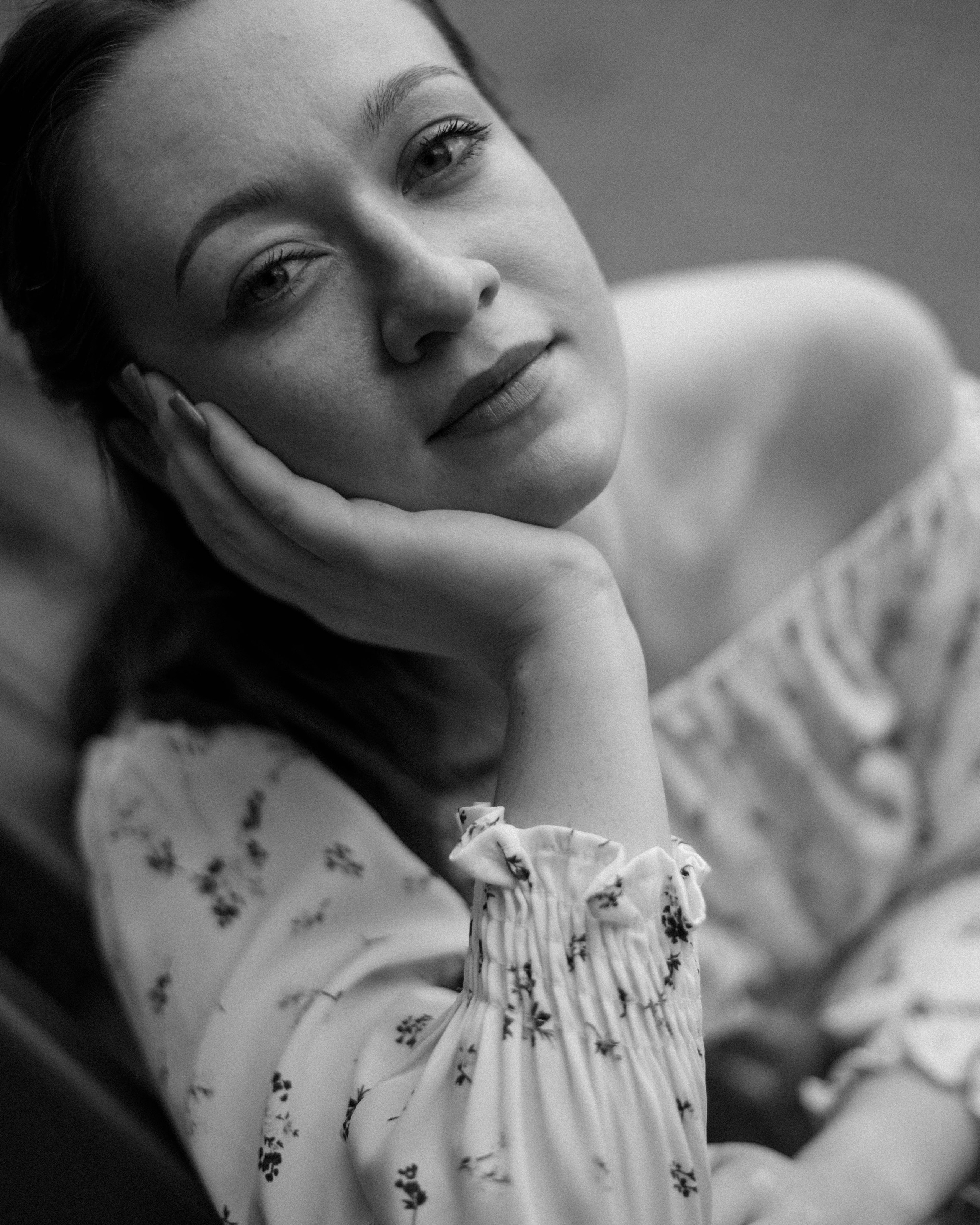Настя. Женский фотограф. Создатель украшений ручной работы. Модель