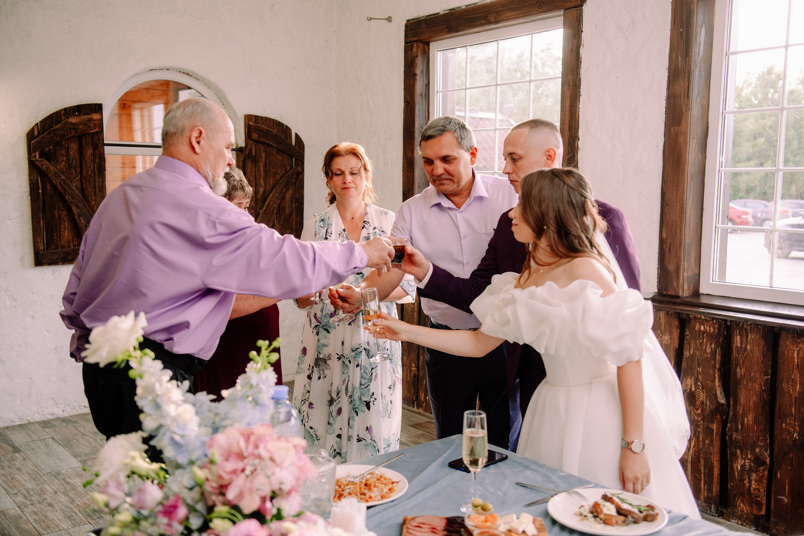 Юля и Саша — душевный банкет. Семейный и свадебный фотограф в Рязани Лиза Голованова