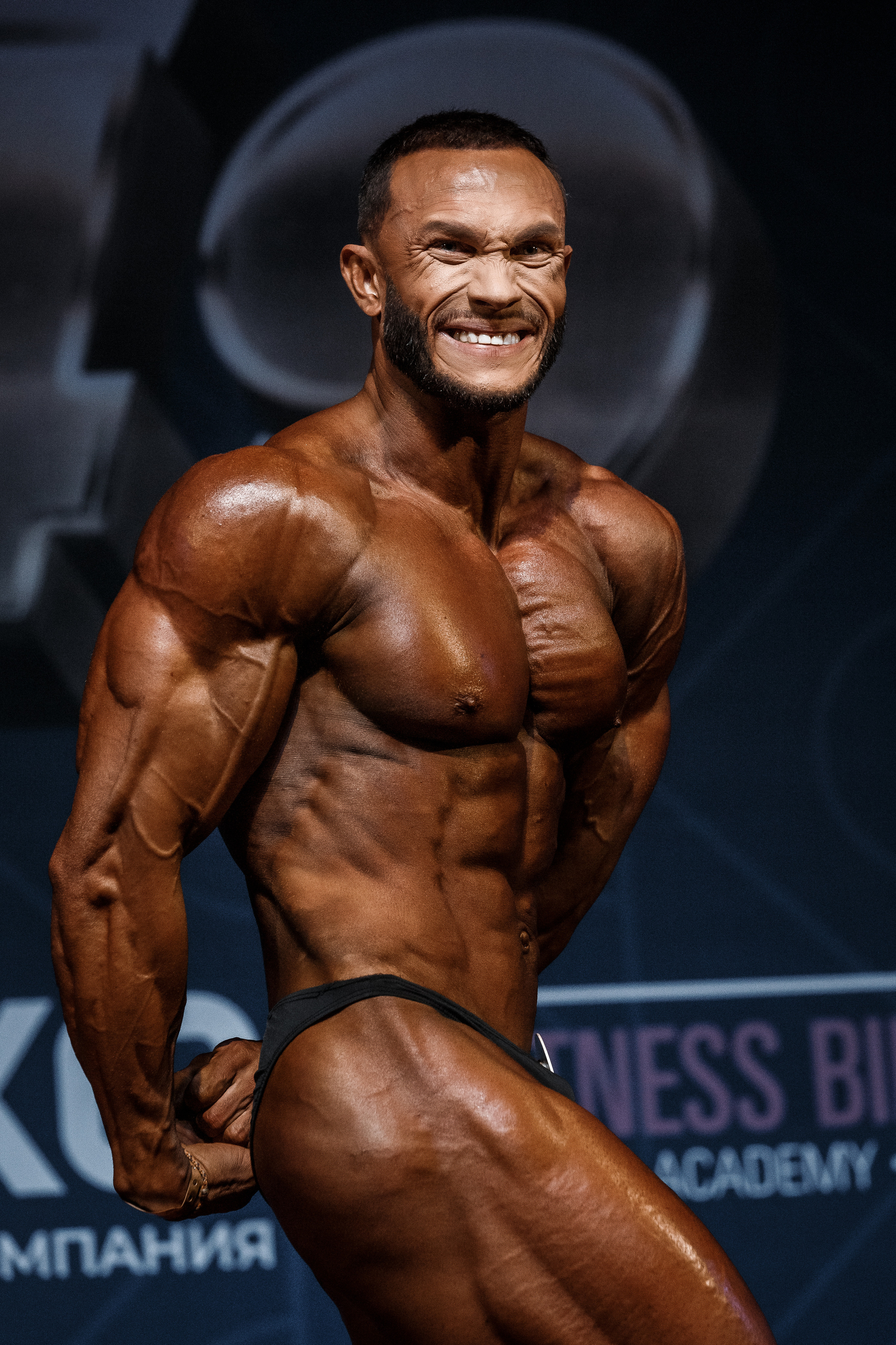 Классический бодибилдинг. Сергей Ветер, фотограф в Краснодаре