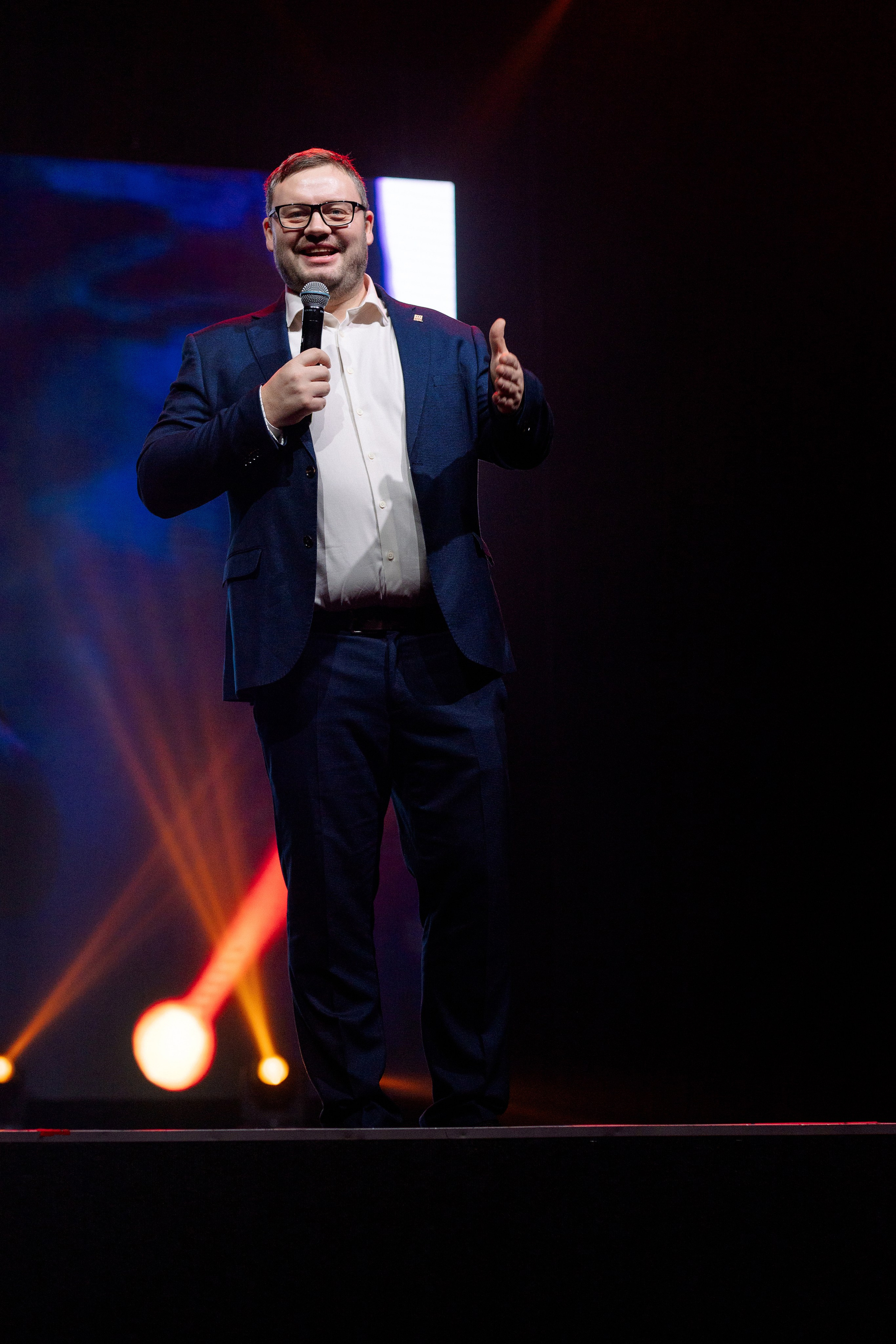 РЕПОРТАЖ: НОВЫЙ ГОД В ДК МЕТАЛЛУРГ. Профессиональный фотограф в Ижевске Леша Петров