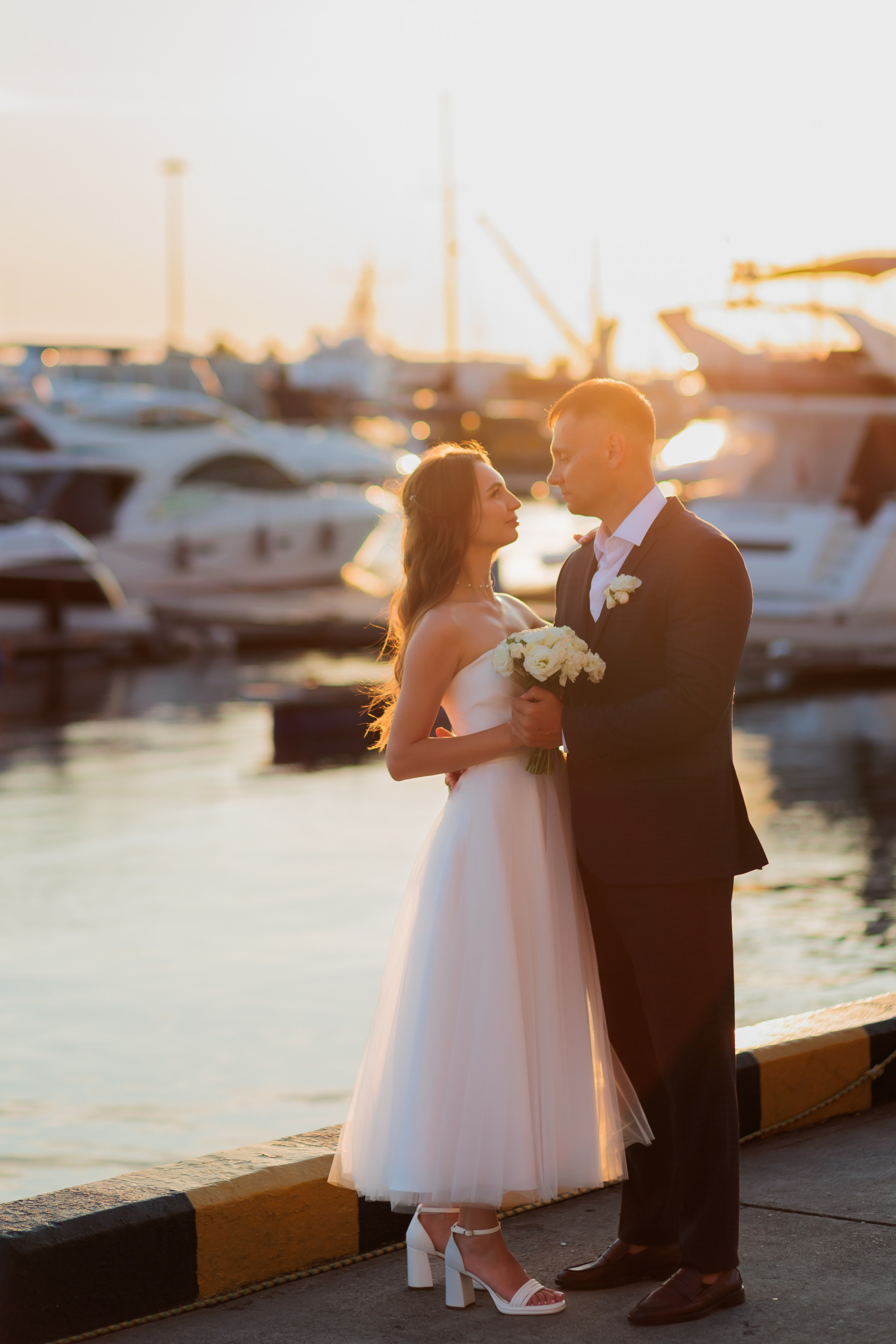 Роскошная фотосессия в Сочи на яхте. Свадебный фотограф в Абхазии, Сухум, Гагра, Сочи