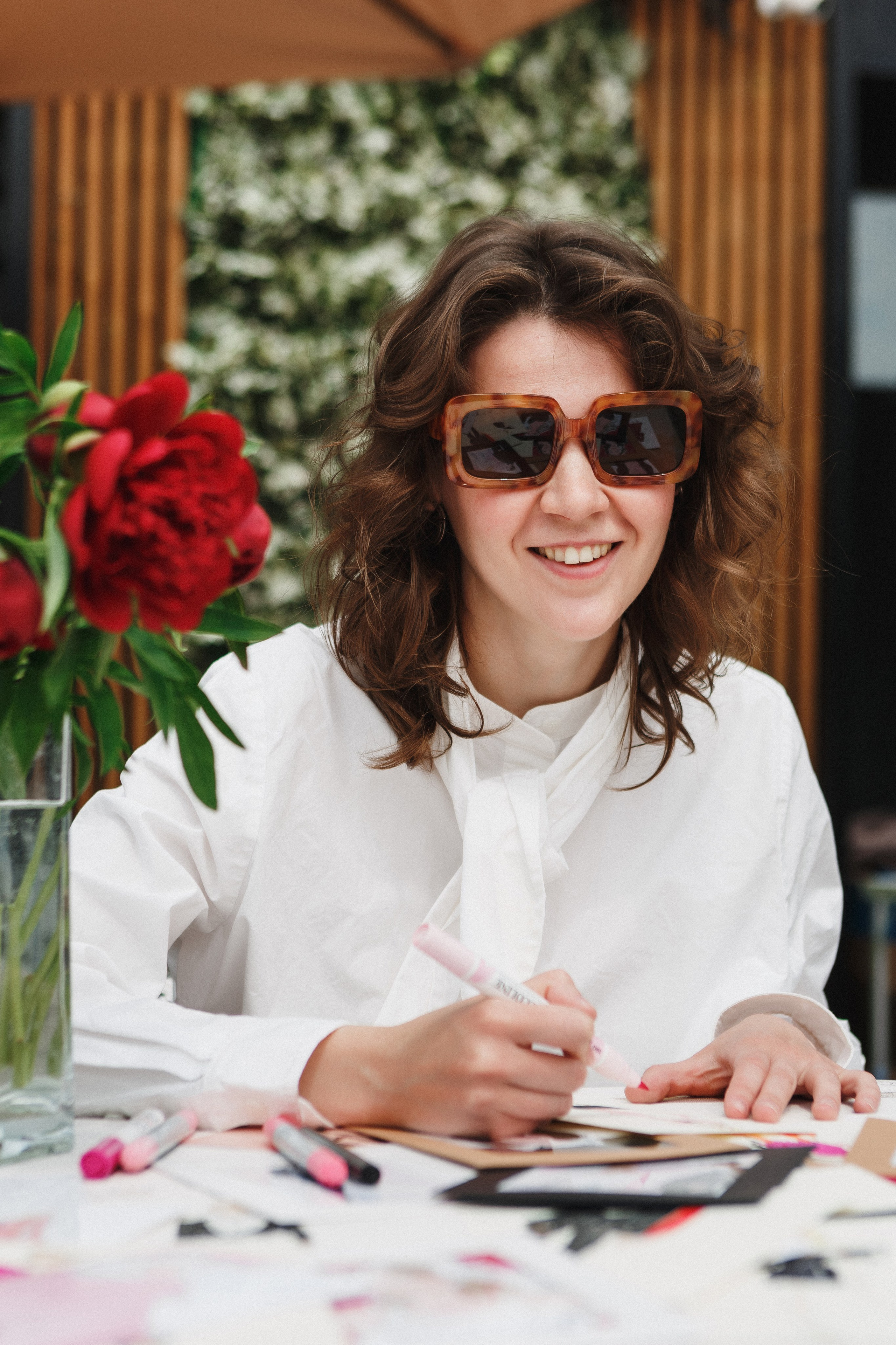 Моменты: Съёмка букета невесты в ТРЦ Большой, Ростов-на-Дону. Свадебный и семейный фотограф в Таганроге Бакарюк Антон