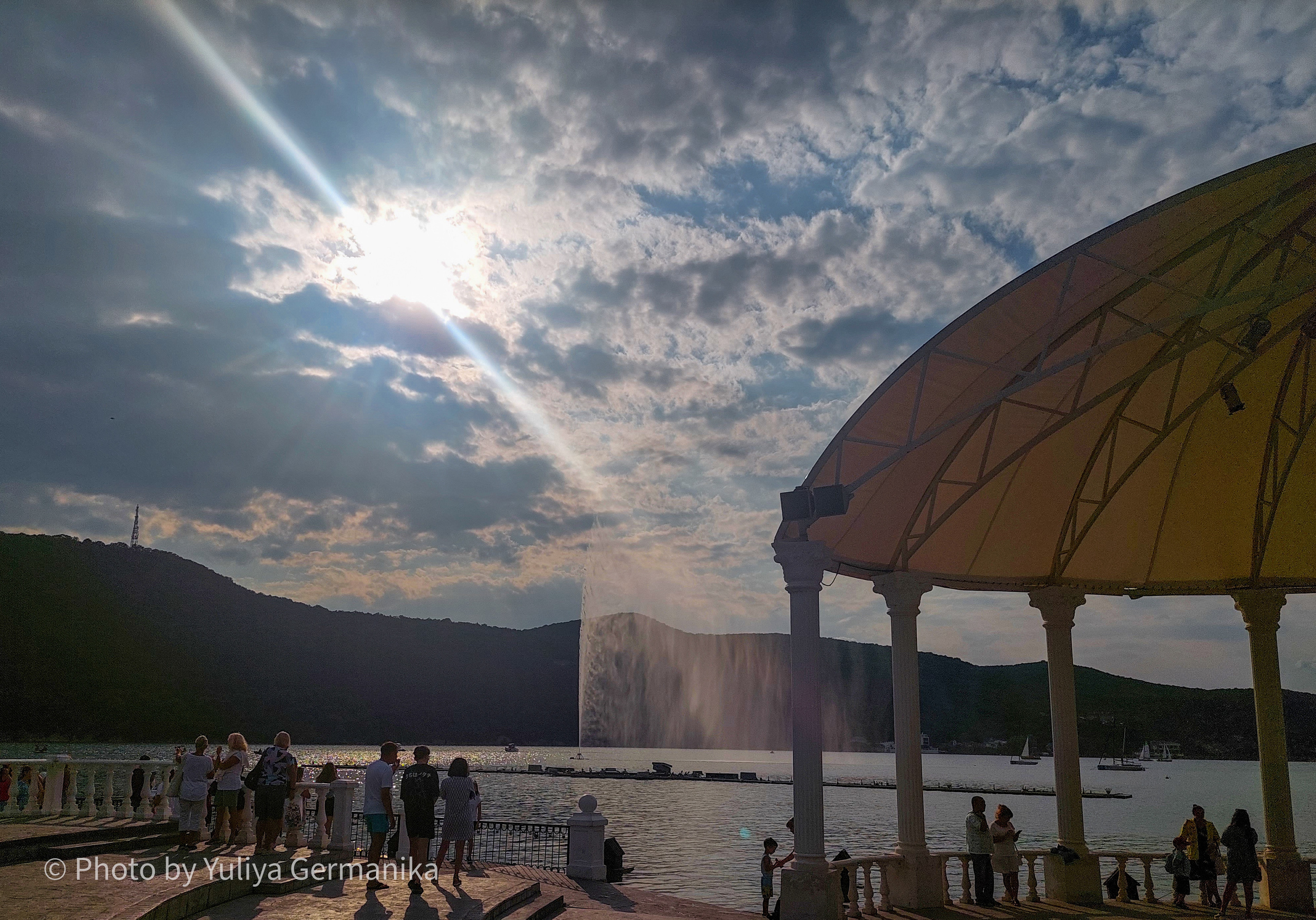 Разные фото на телефон.Города,природа. Фотограф-анималист Юлия Германика