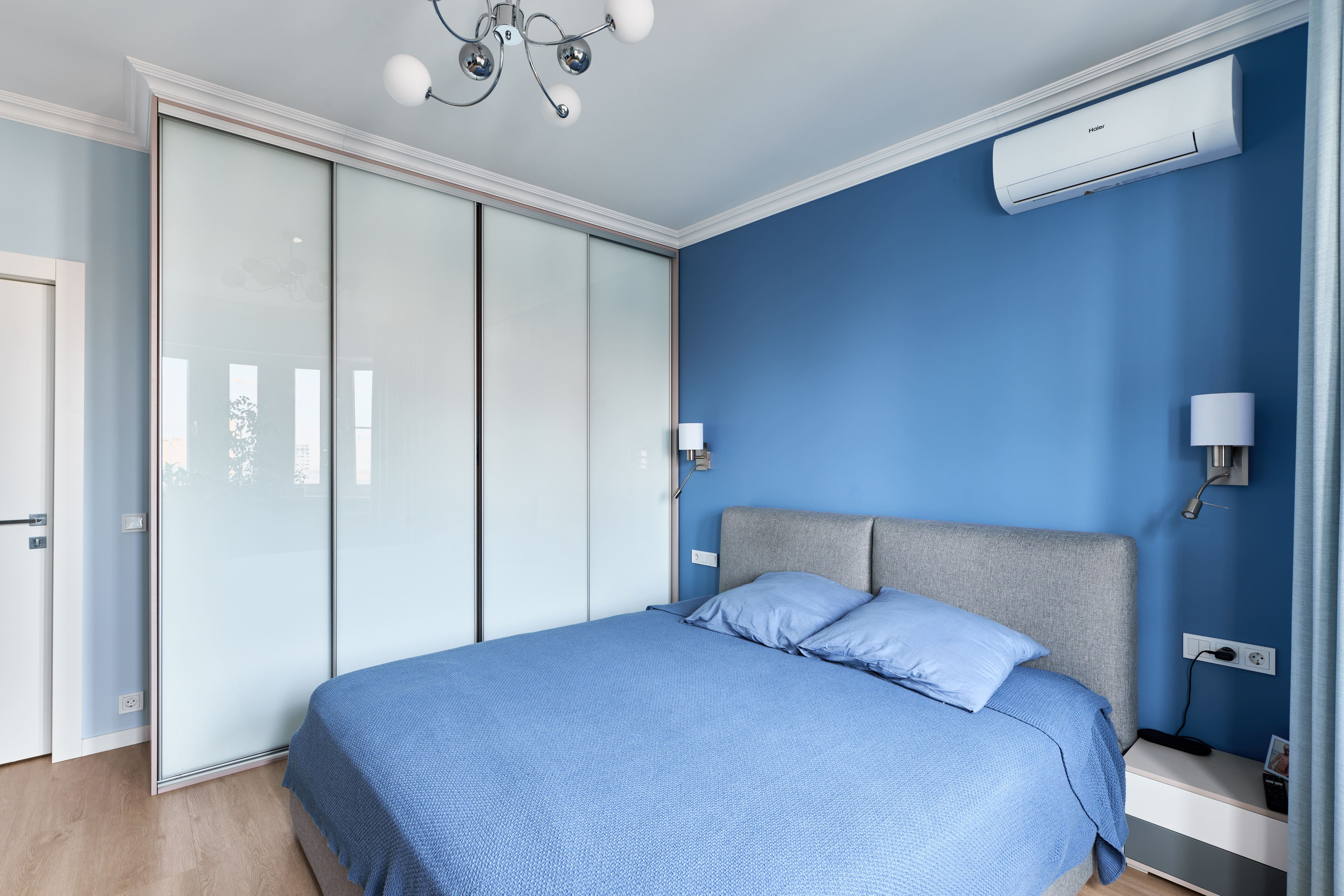 На улице Юных Ленинцев. Никита Хохловский фото и видео продакшн