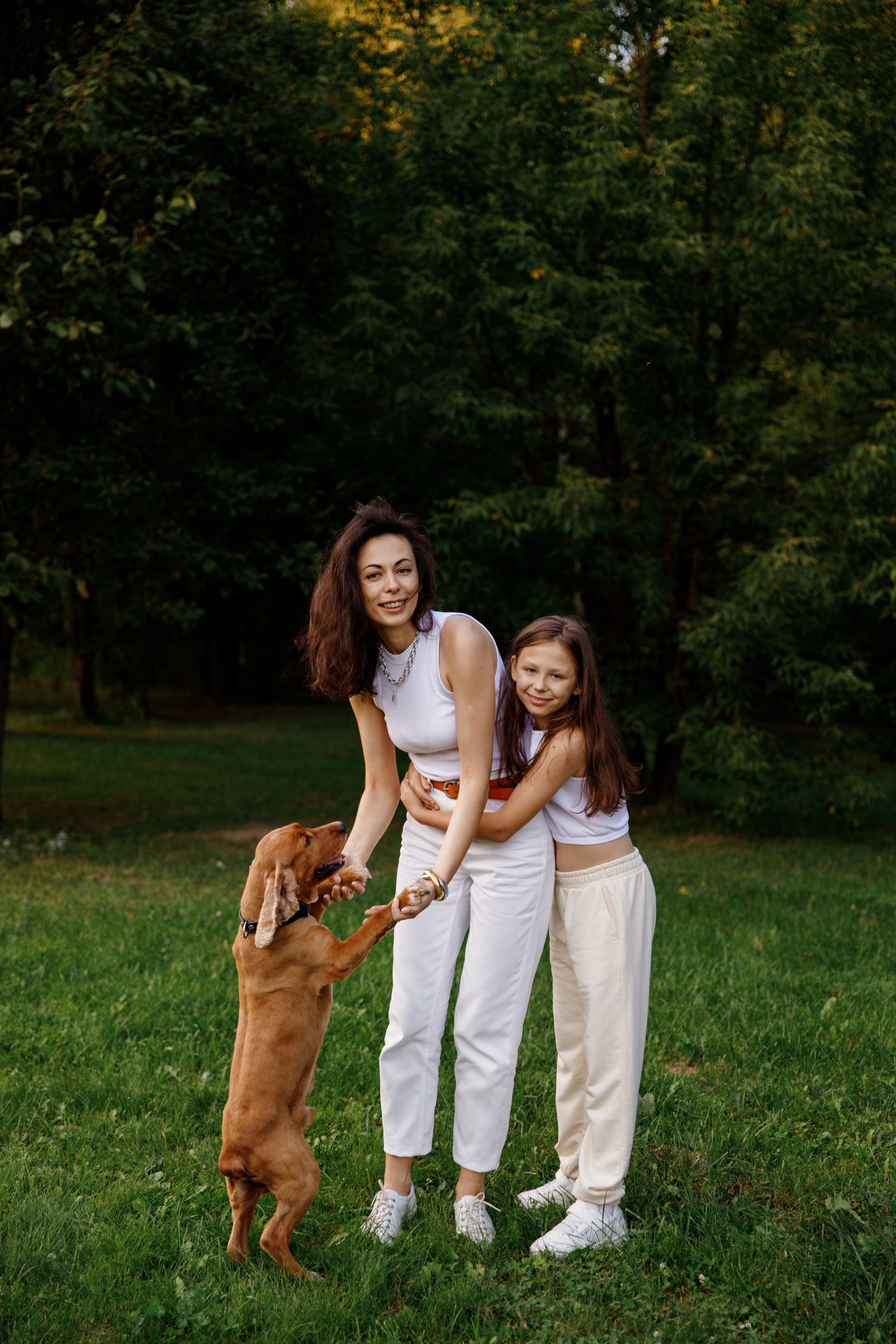 Фотосессия мамы с дочкой в парке Мещерский. Фотограф Александра Сыщенко