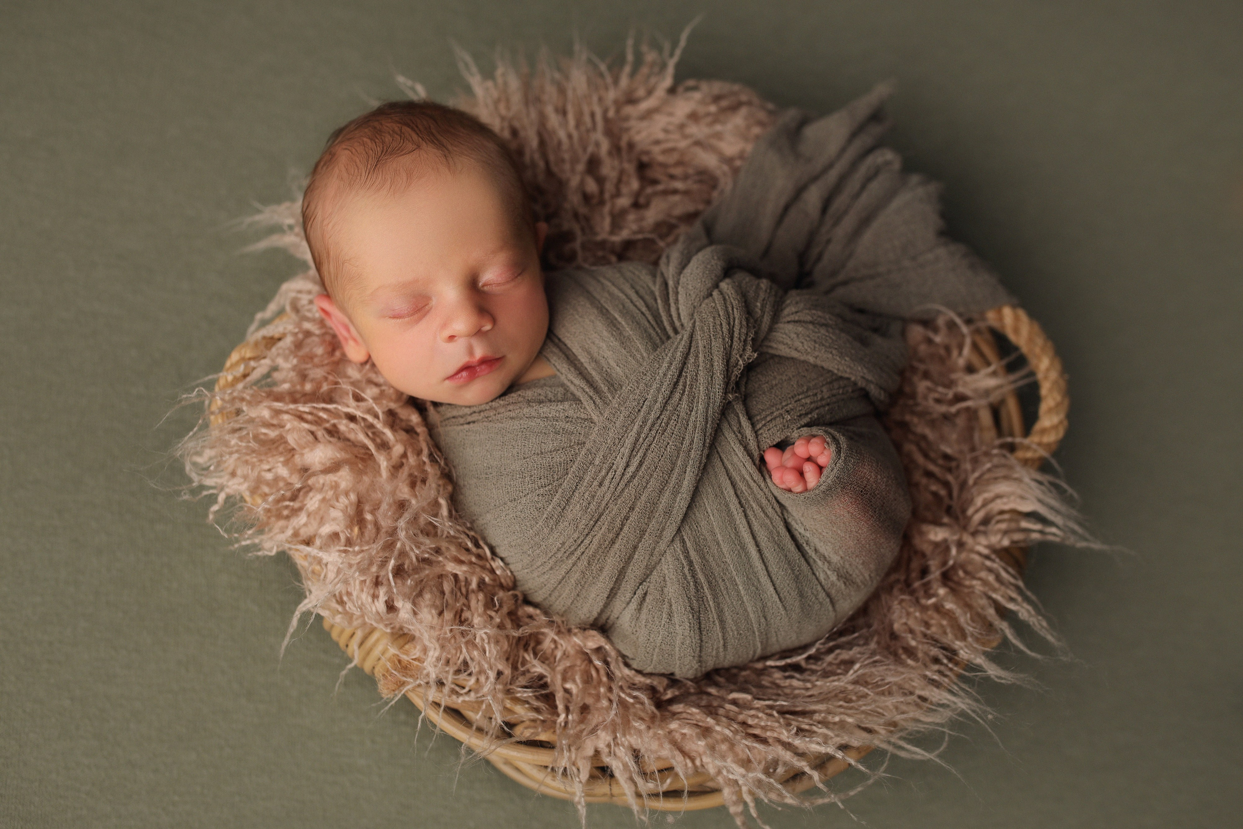 Новорожденные. Семейный фотограф и фотограф новорожденных в Санкт-Петербурге Алевтина