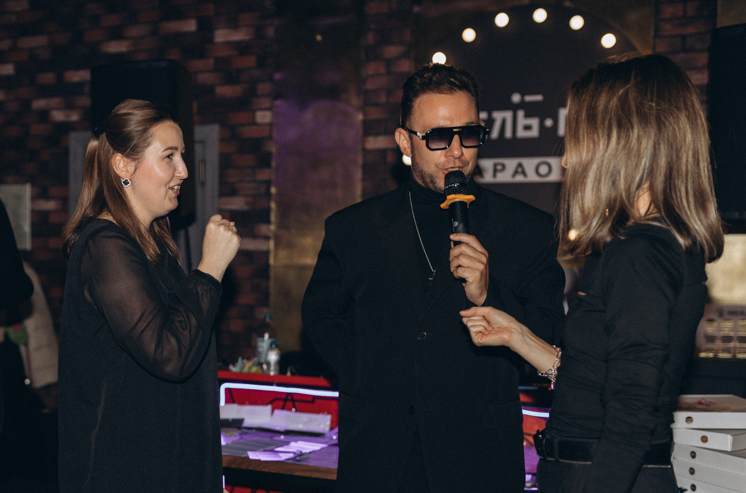 Квиз I MOM'S. Свадебный фотограф. Москва и Московская Область