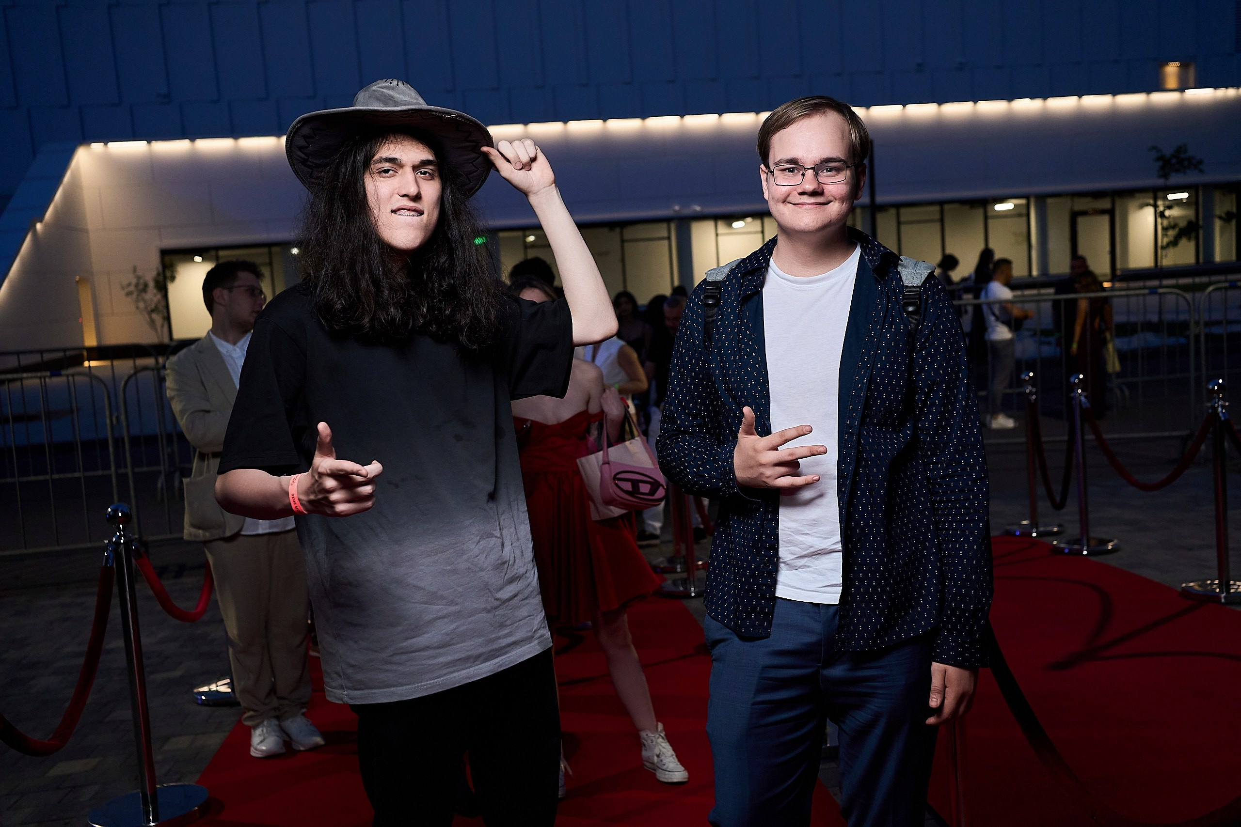 Выпускной 2024 концертный зал Академия ВТБ. Фотограф и Видеограф в Москве. Олег Корушев