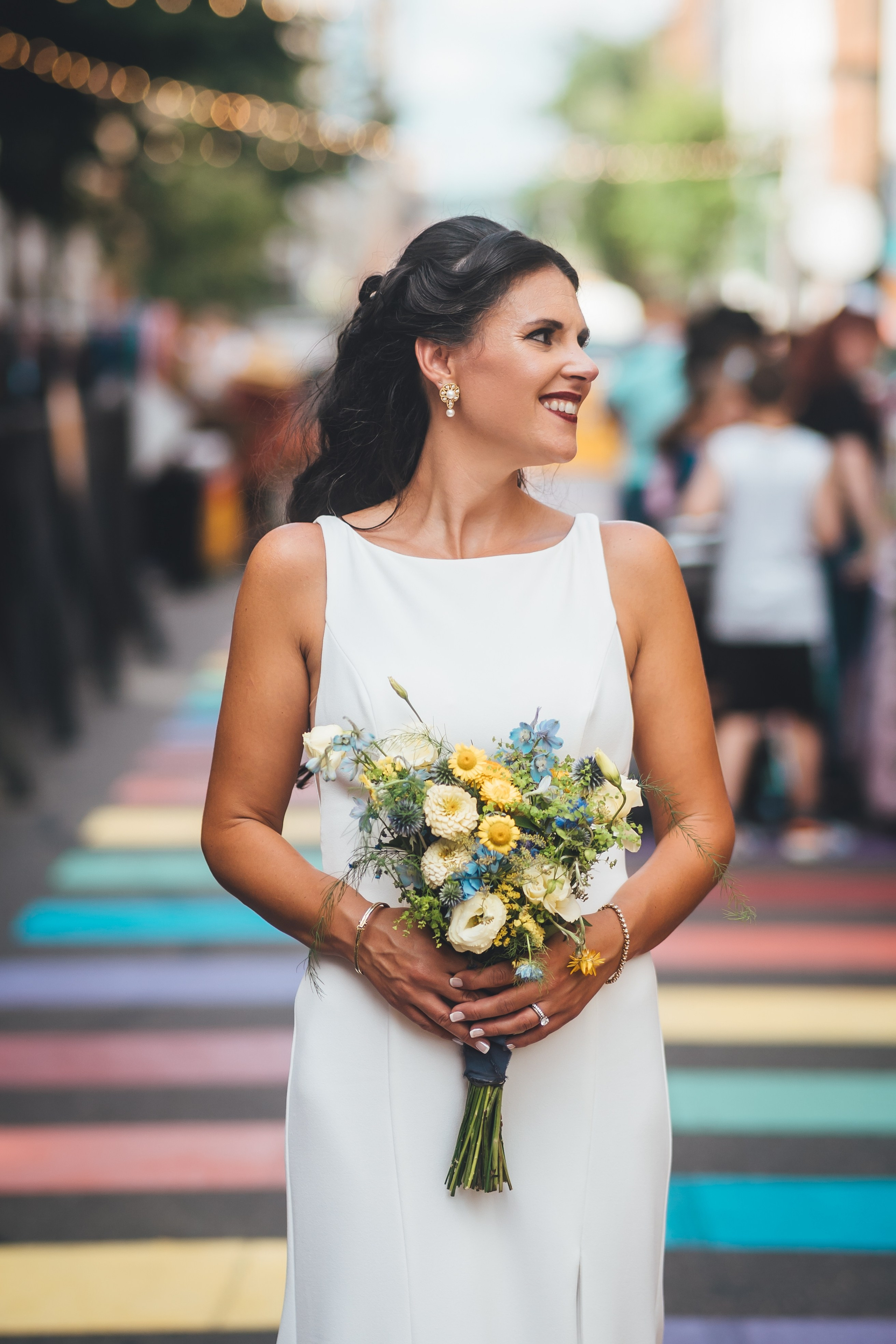 … Big day in a city. Golden Moments Editing — We do Wedding’s Retouch and Video Editing