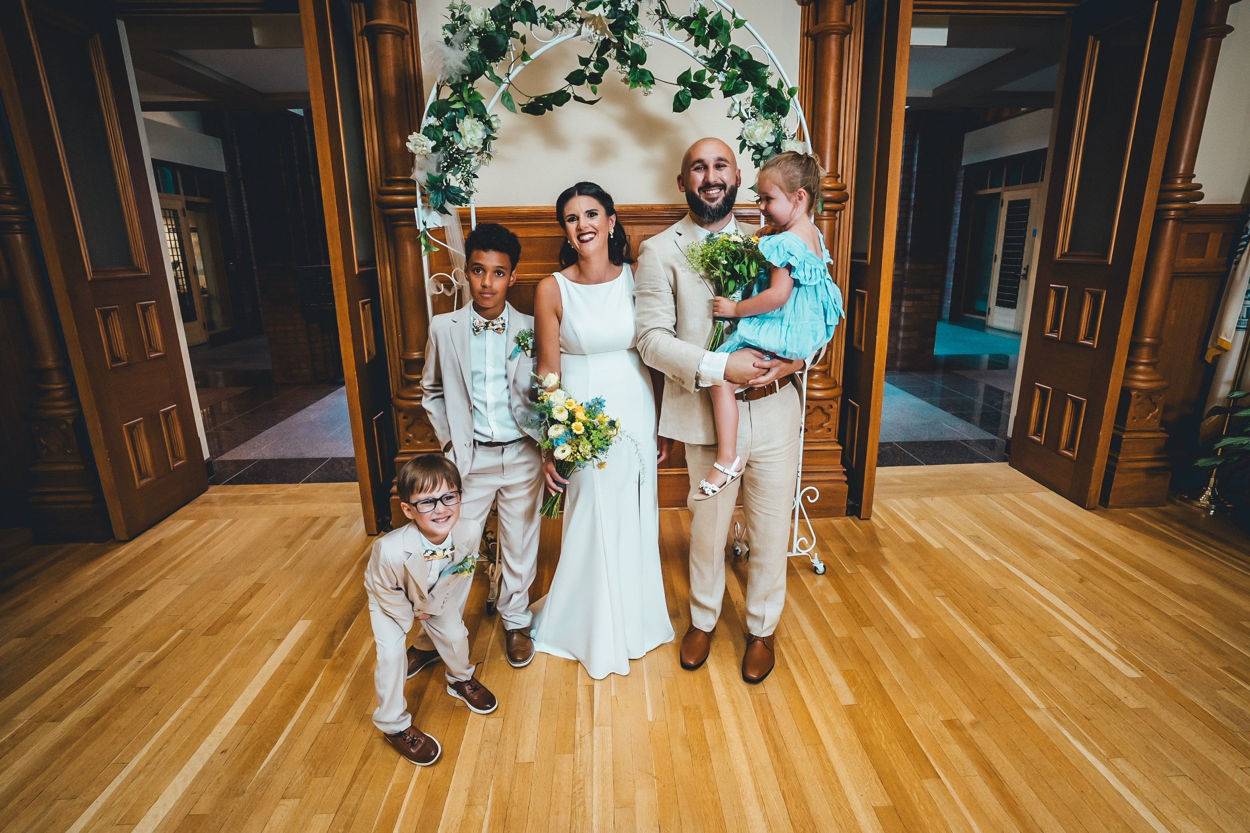 … Big day in a city. Golden Moments Editing — We do Wedding’s Retouch and Video Editing