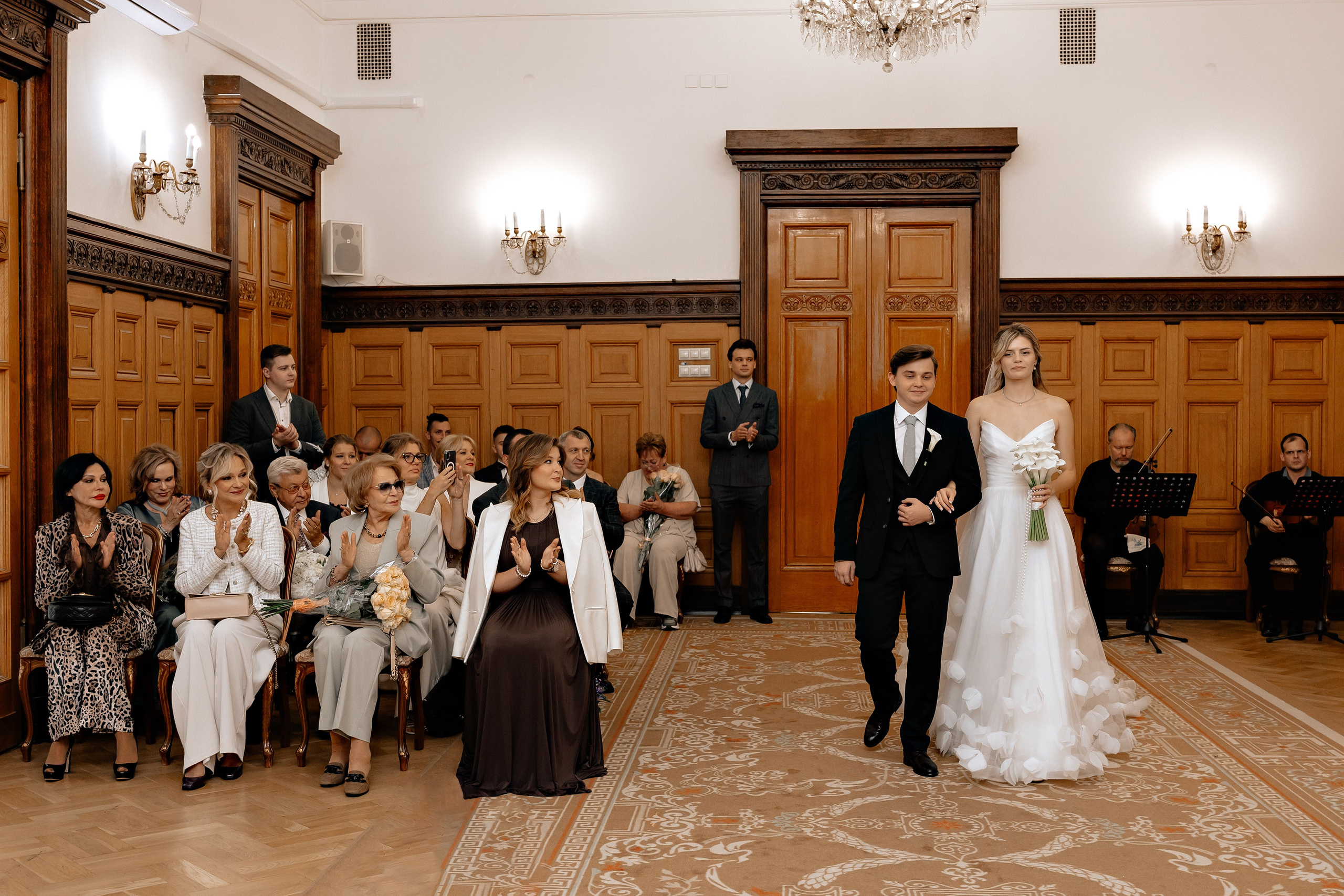 Свадьба «Парк Горького» Артём-Юлия. Свадебный/Портретный фотограф снимаю в Москве