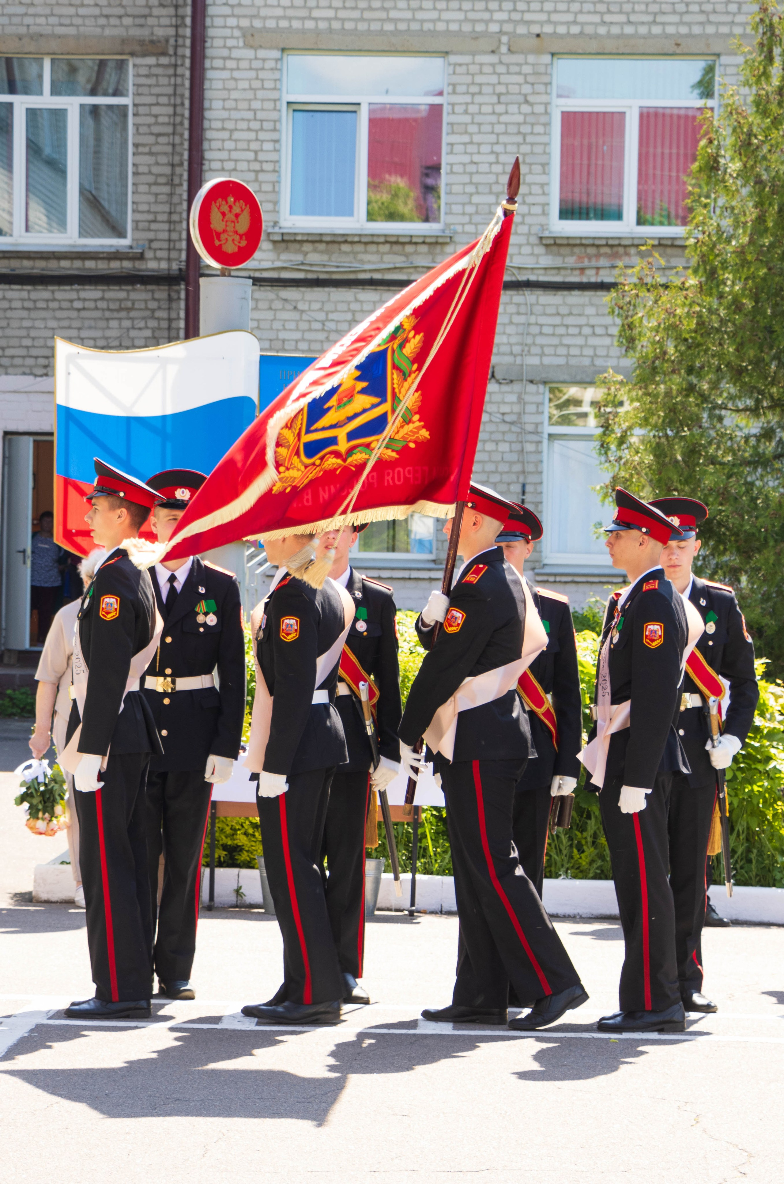 Последний звонок 2025 взвод 8"б». Фотограф Татьяна Матрос