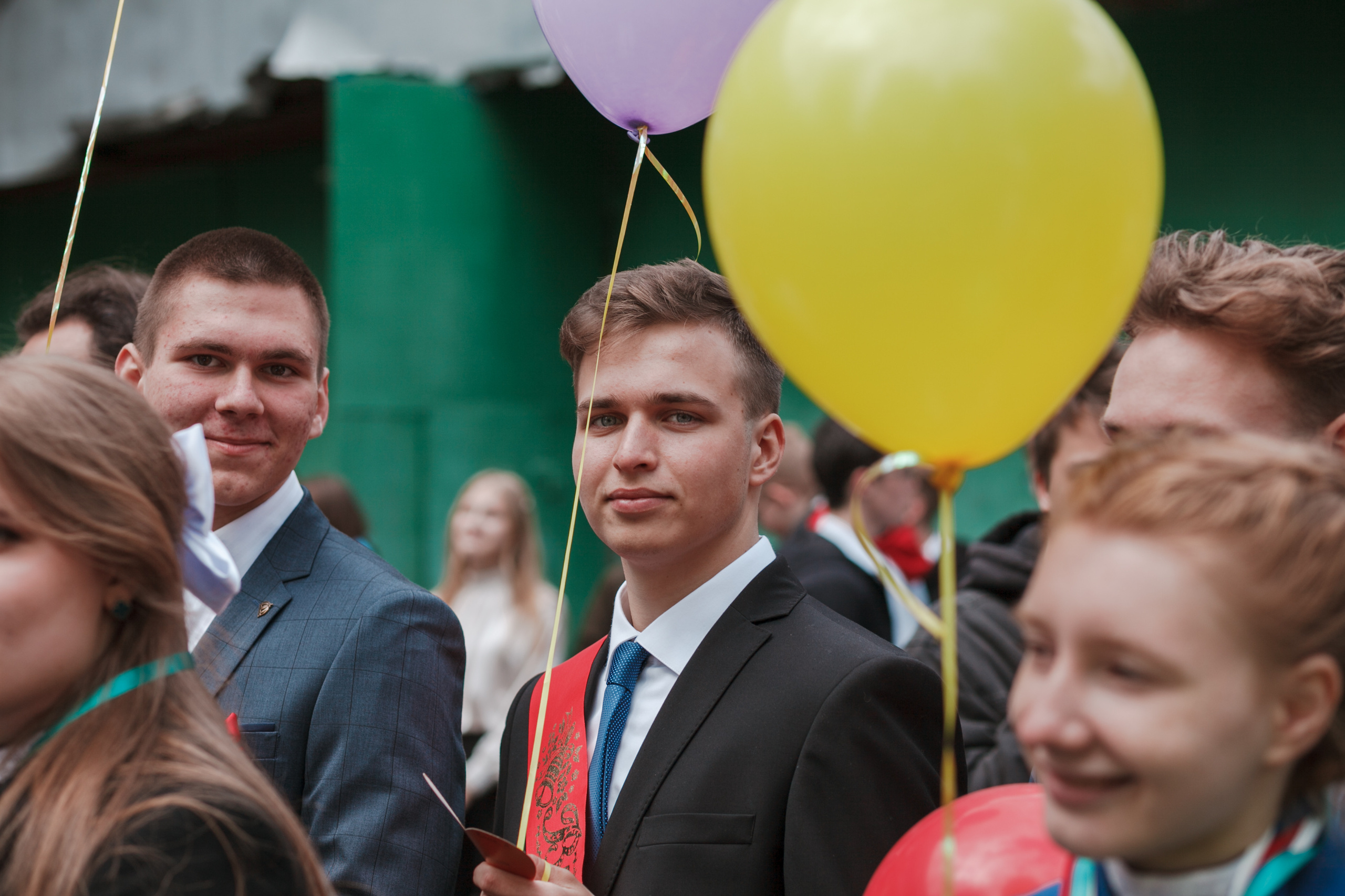 Последний звонок. Ирина Коновалова школьный фотограф. Выпускные альбомы Ярославль