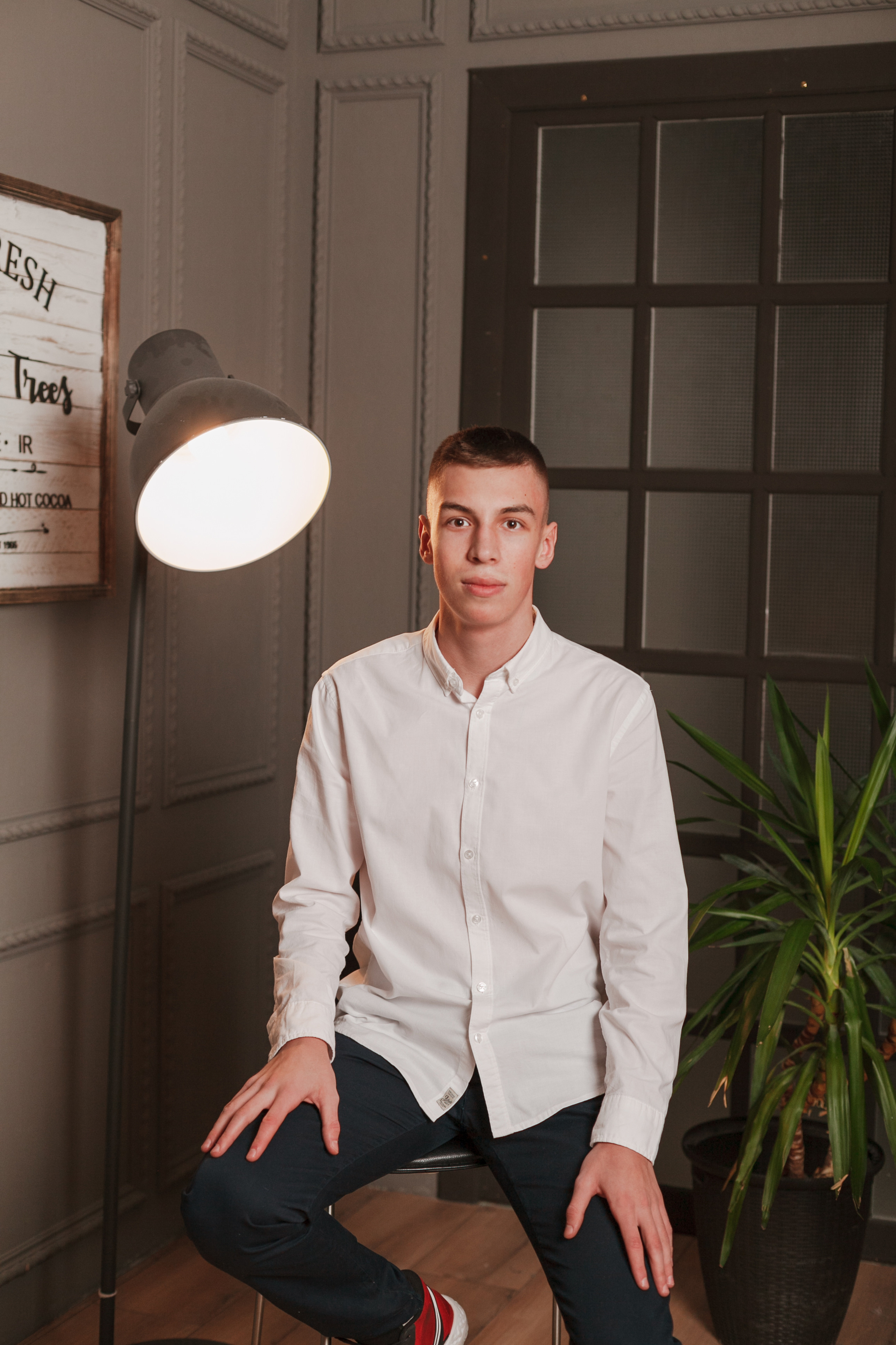 Фотосъёмка выпускников в студии. Ирина Коновалова школьный фотограф. Выпускные альбомы Ярославль