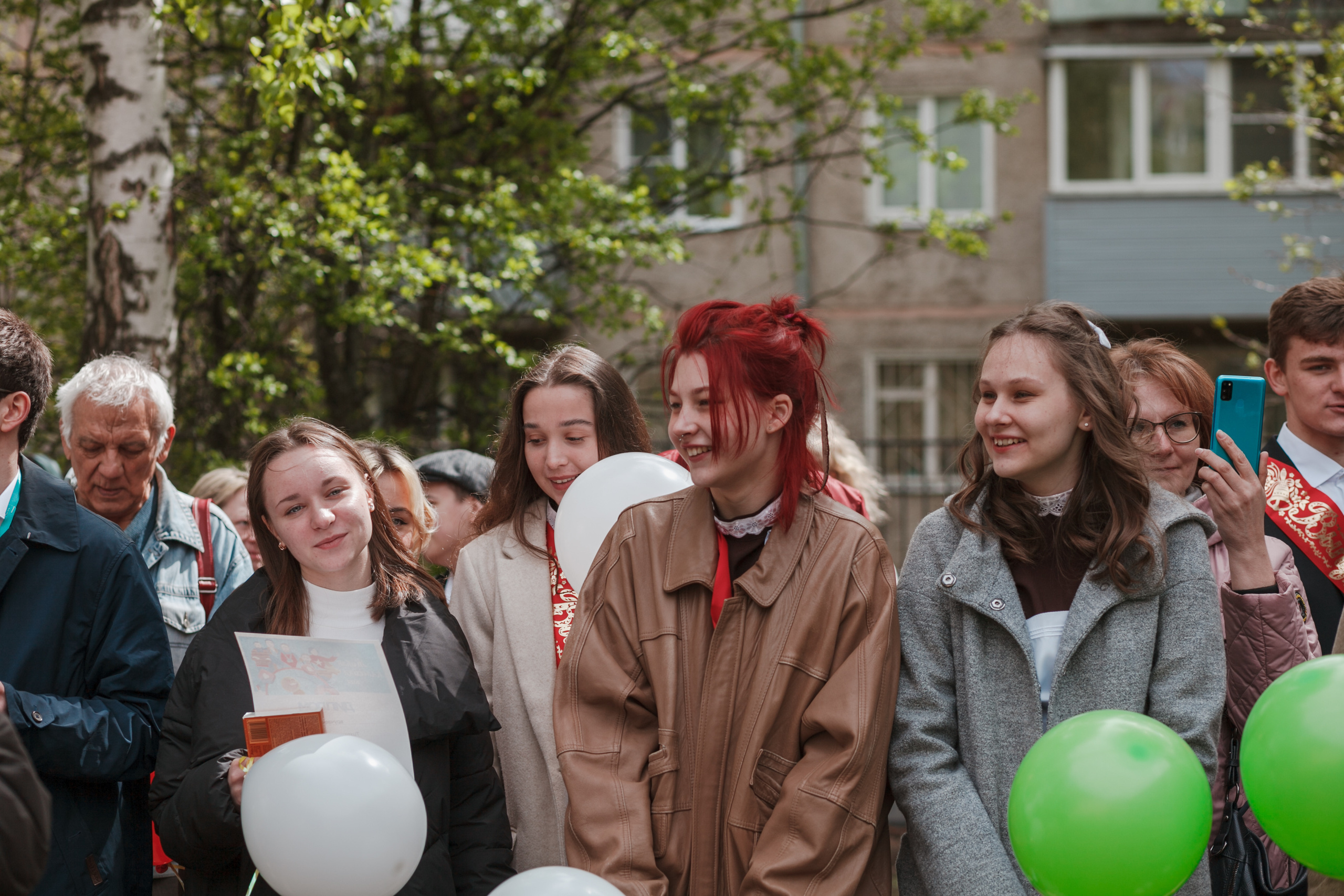 Последний звонок. Ирина Коновалова школьный фотограф. Выпускные альбомы Ярославль