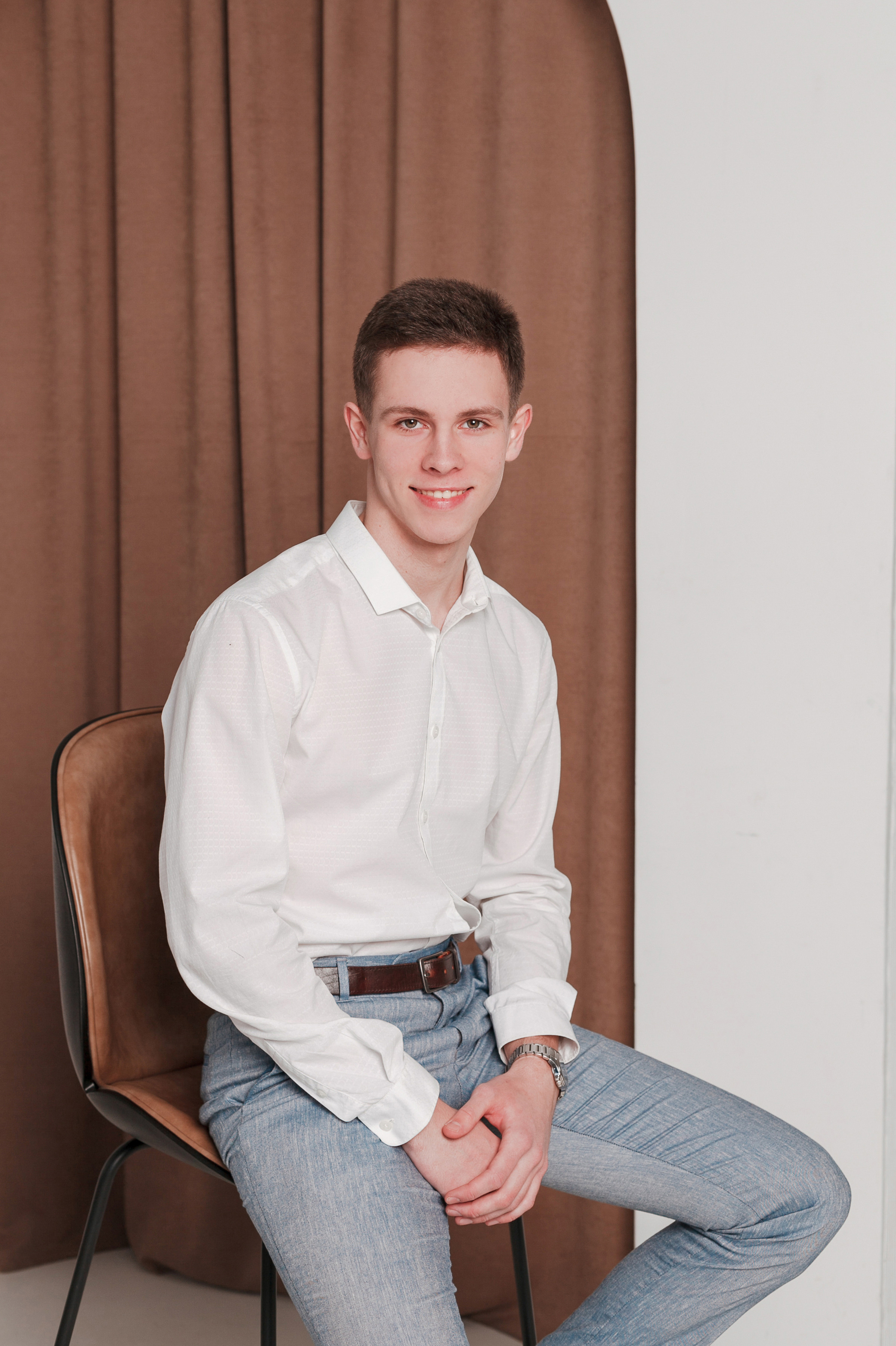 Гимназия № 2 11 «А» класс. Ирина Коновалова школьный фотограф. Выпускные альбомы Ярославль