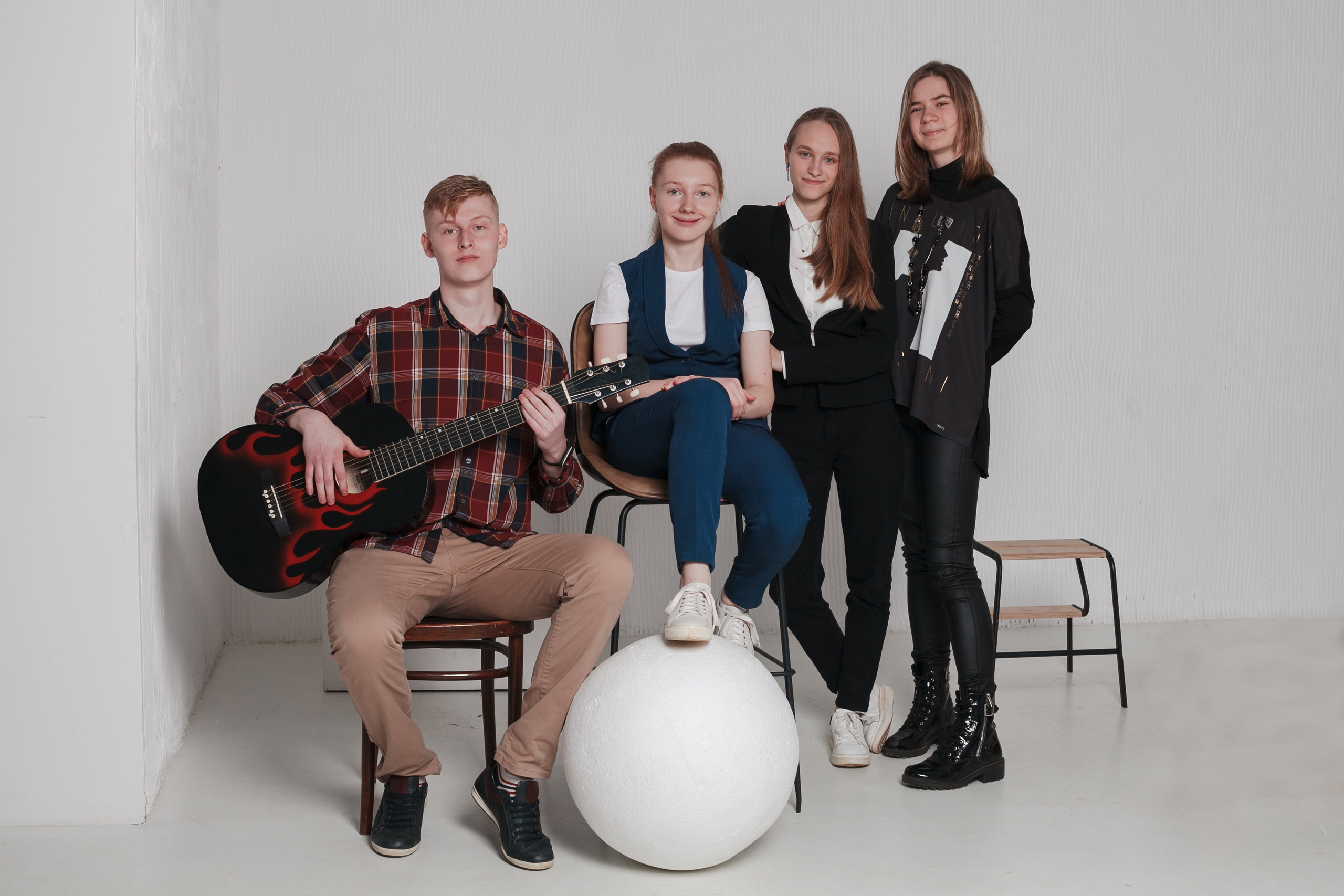 Гимназия № 2 11 «А» класс. Ирина Коновалова школьный фотограф. Выпускные альбомы Ярославль