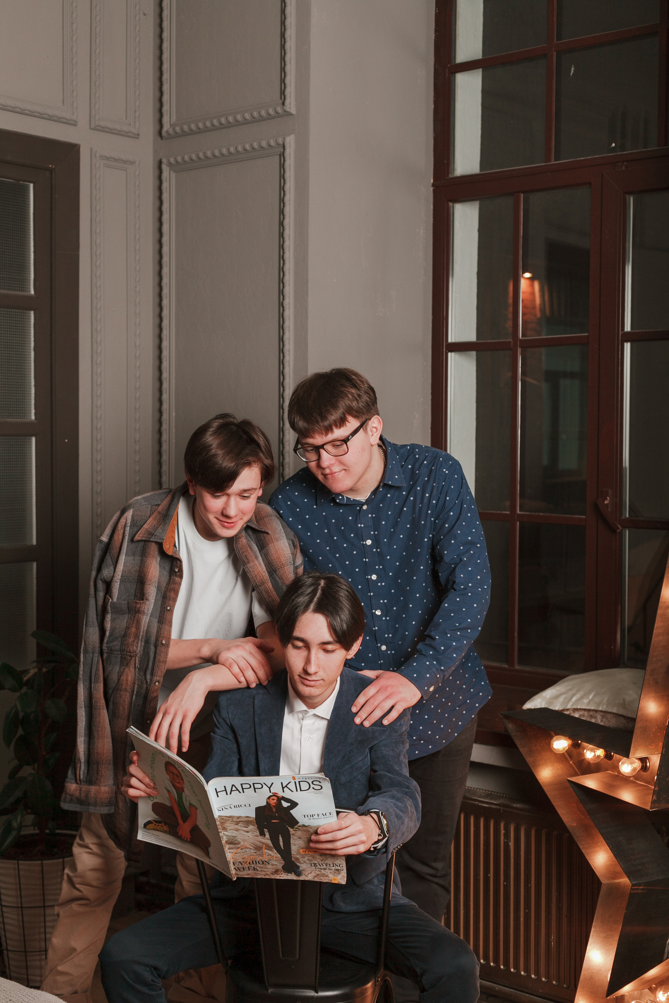 Фотосъёмка выпускников в студии. Ирина Коновалова школьный фотограф. Выпускные альбомы Ярославль