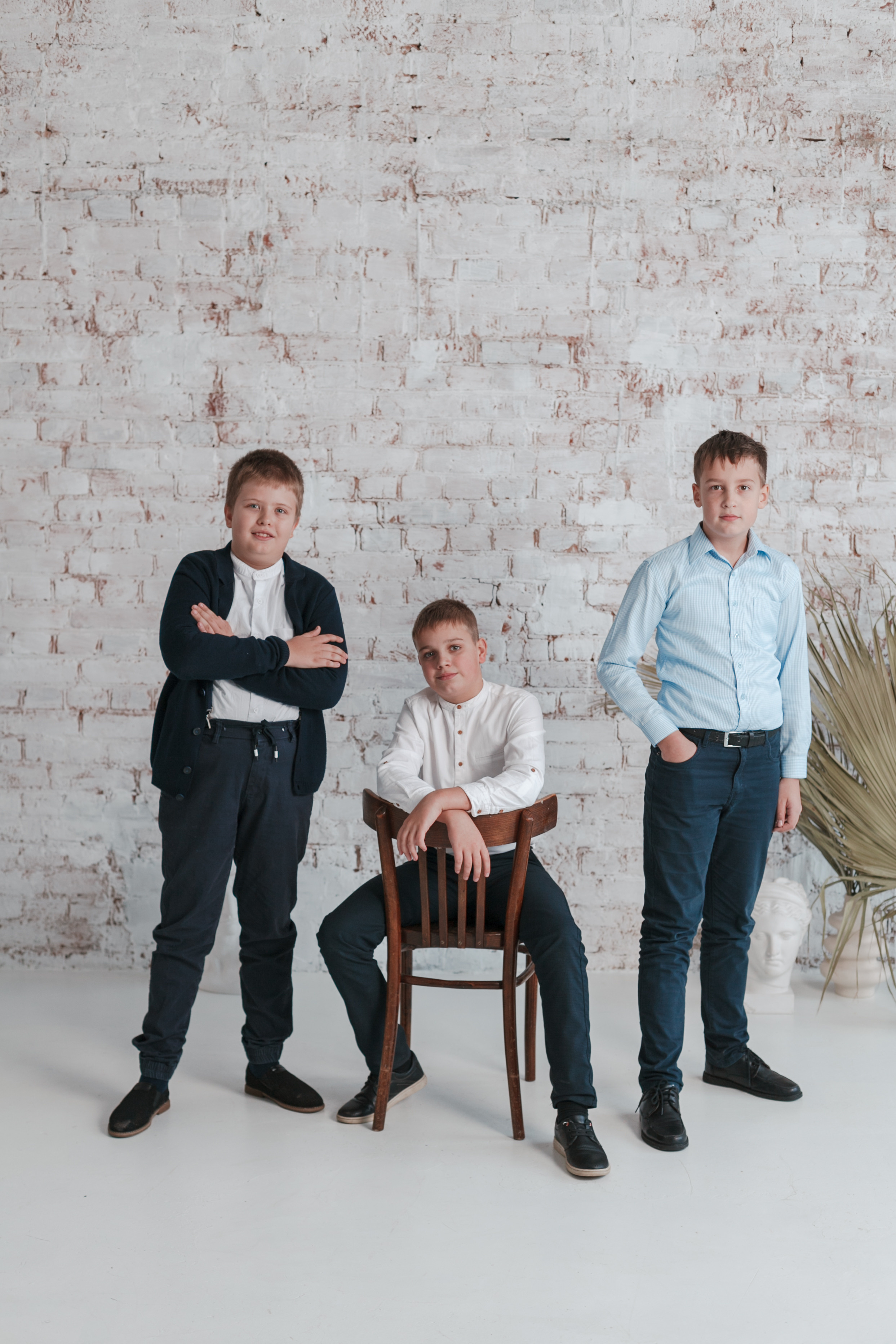 4 класс в студии. Ирина Коновалова школьный фотограф. Выпускные альбомы Ярославль