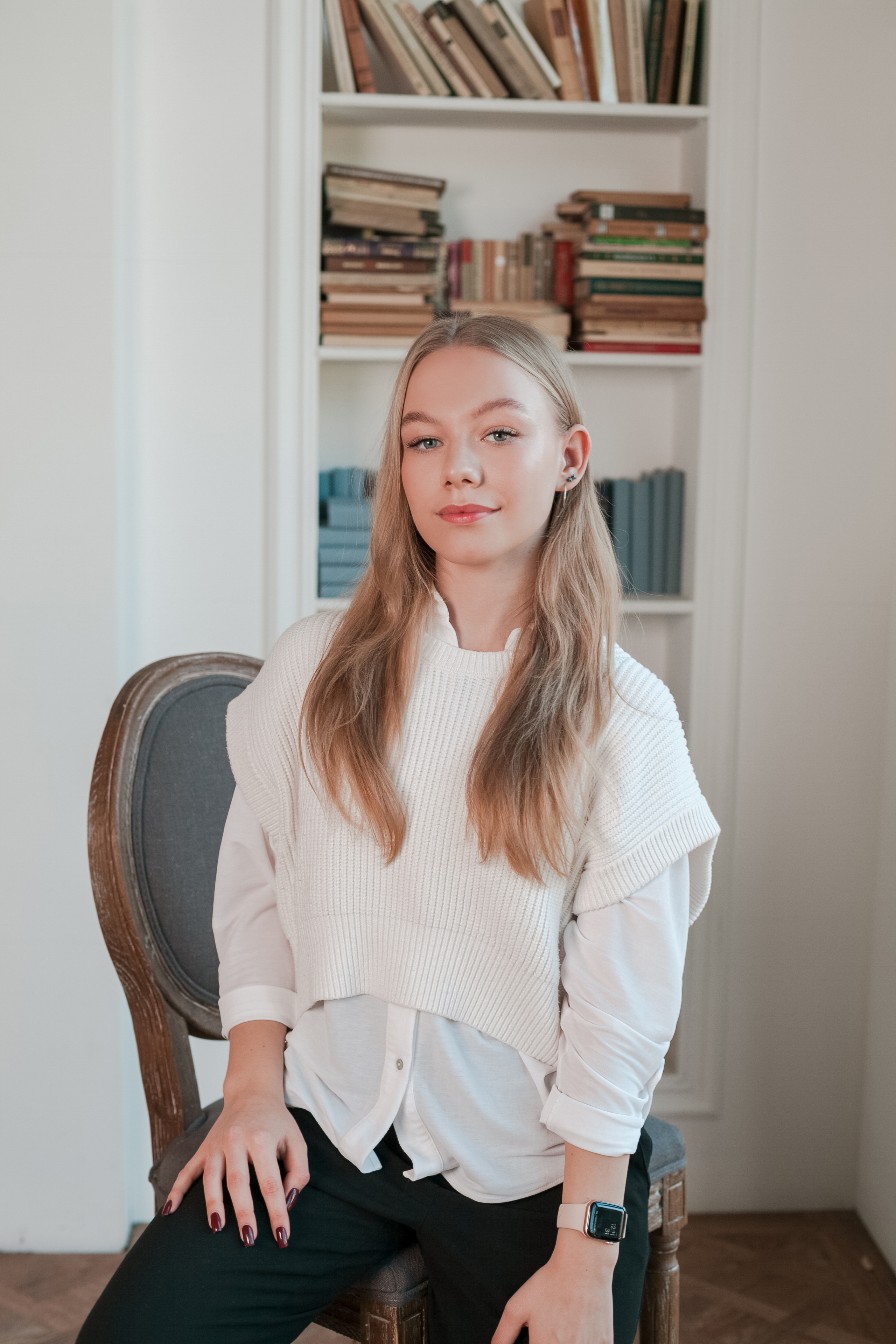 Гимназия № 2 11 «Г» класс. Ирина Коновалова школьный фотограф. Выпускные альбомы Ярославль