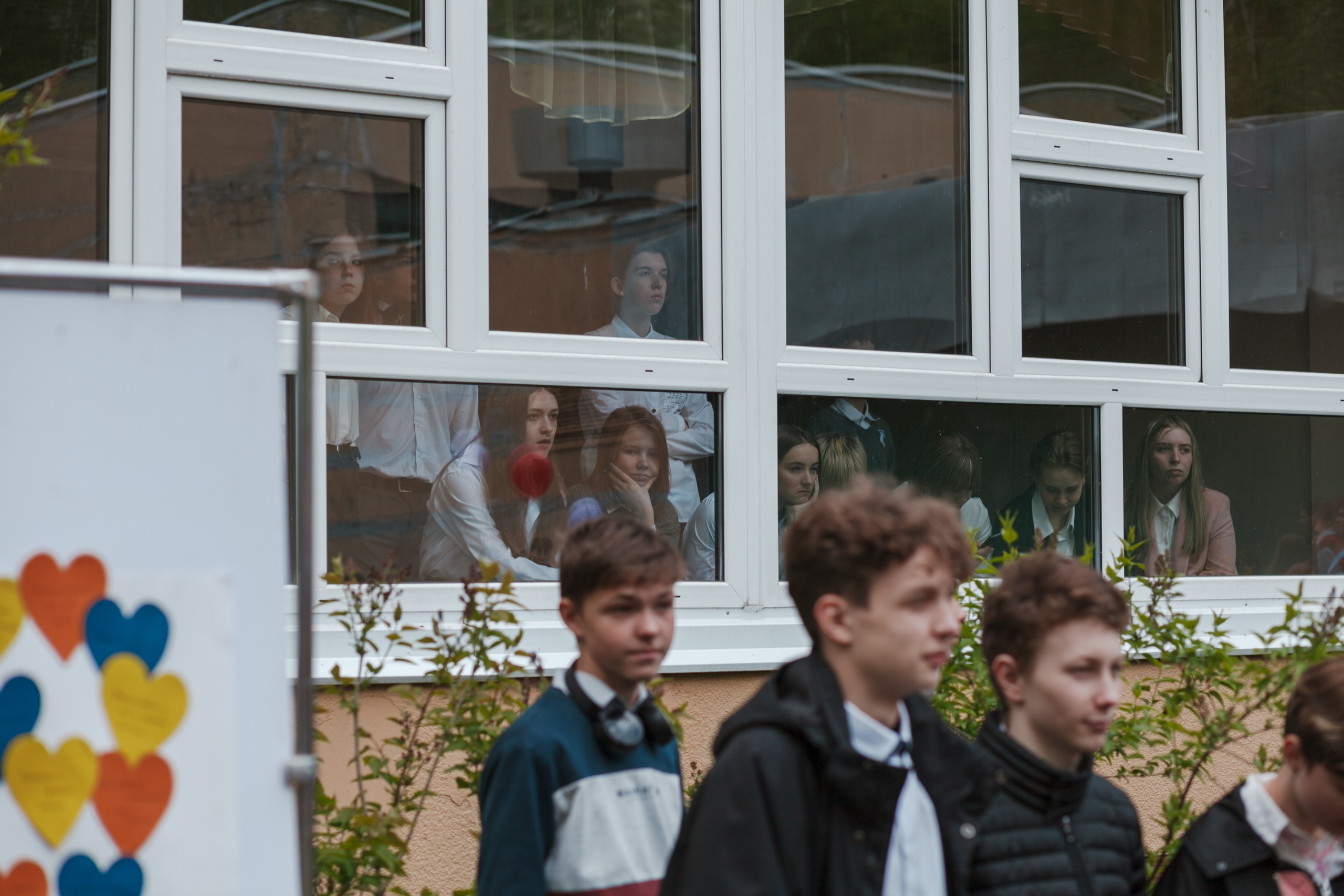 Последний звонок. Ирина Коновалова школьный фотограф. Выпускные альбомы Ярославль