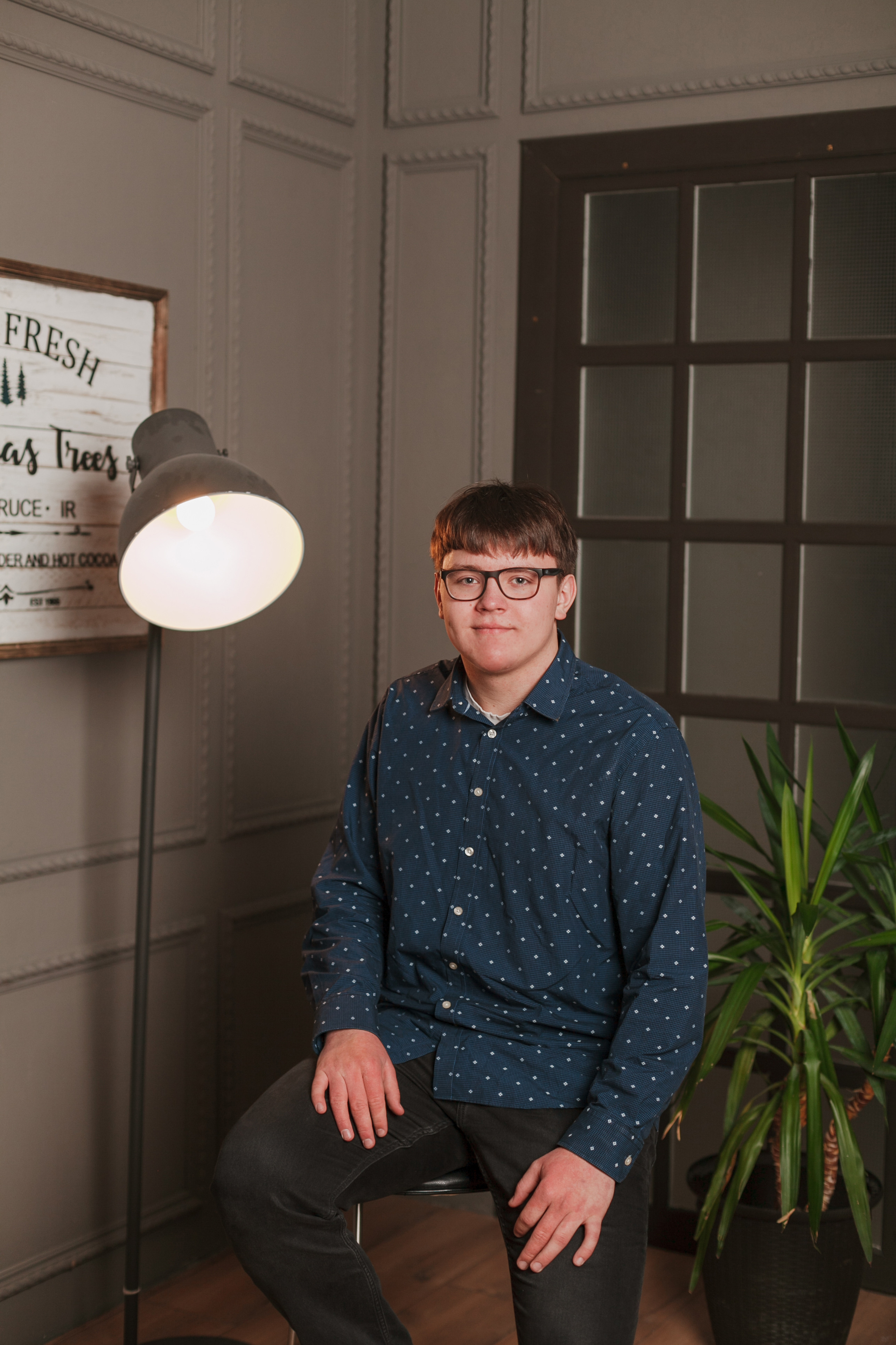 Фотосъёмка выпускников в студии. Ирина Коновалова школьный фотограф. Выпускные альбомы Ярославль