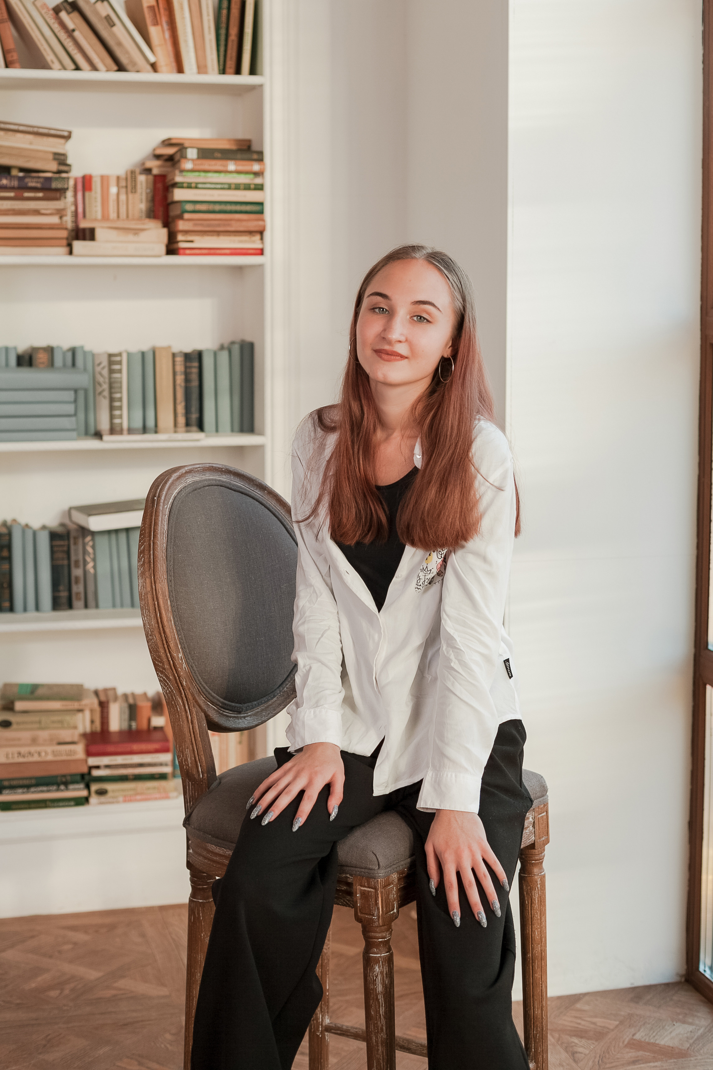 Гимназия № 2 11 «Г» класс. Ирина Коновалова школьный фотограф. Выпускные альбомы Ярославль