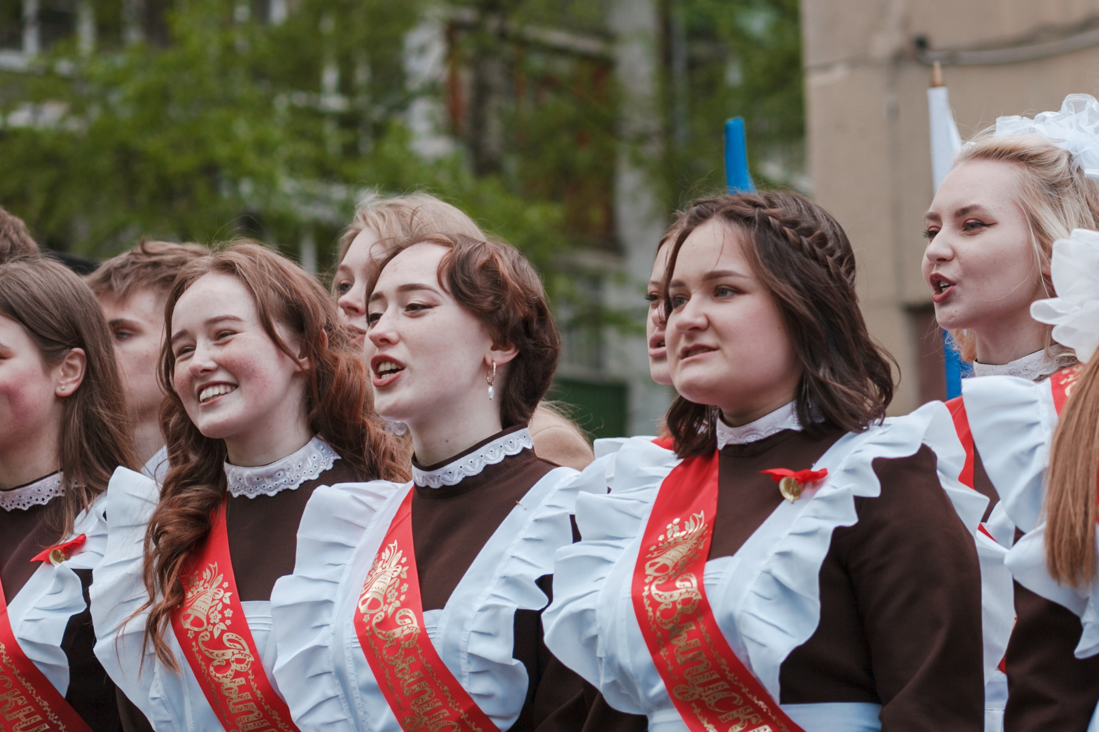 Последний звонок. Ирина Коновалова школьный фотограф. Выпускные альбомы Ярославль