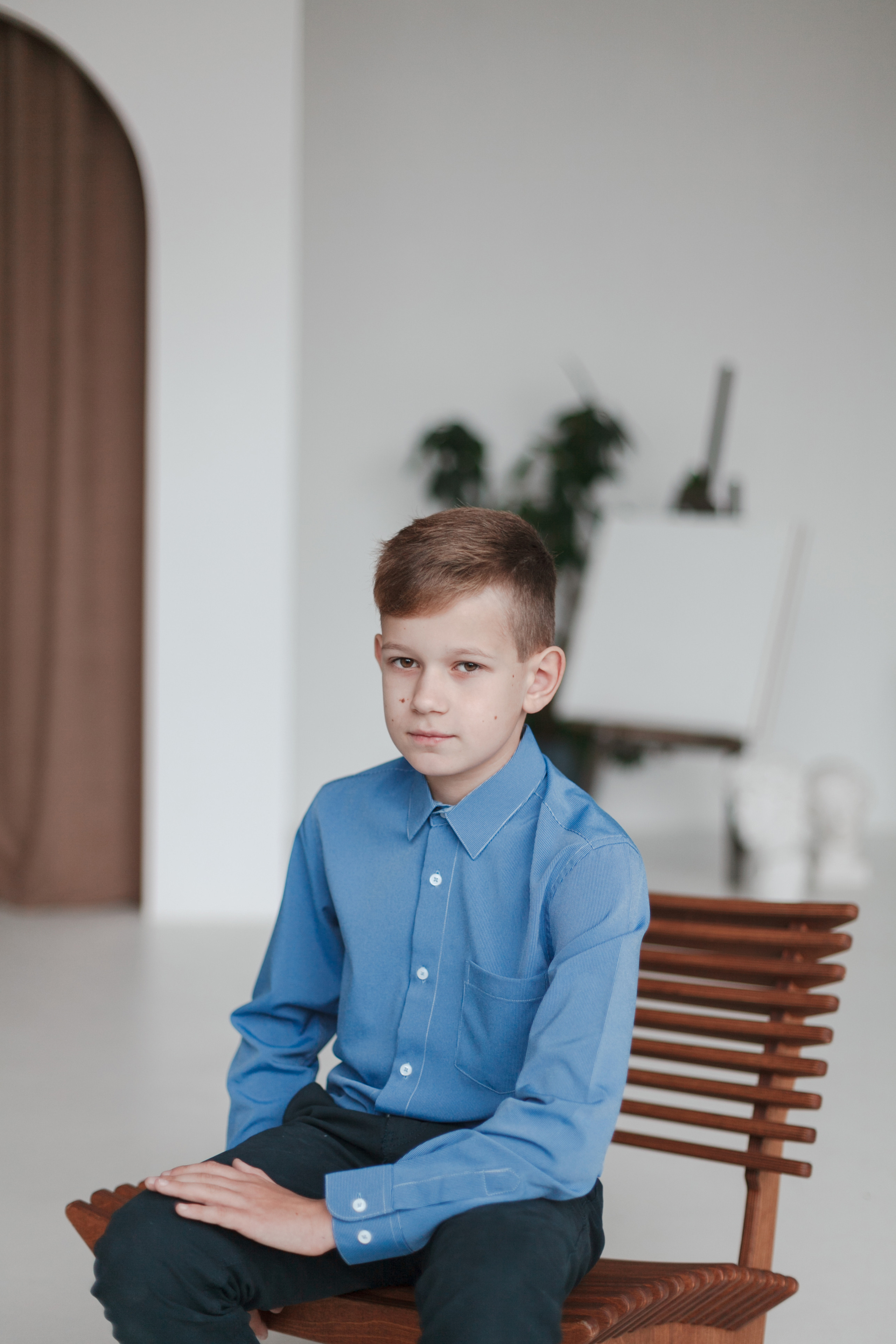 4 класс в студии. Ирина Коновалова школьный фотограф. Выпускные альбомы Ярославль