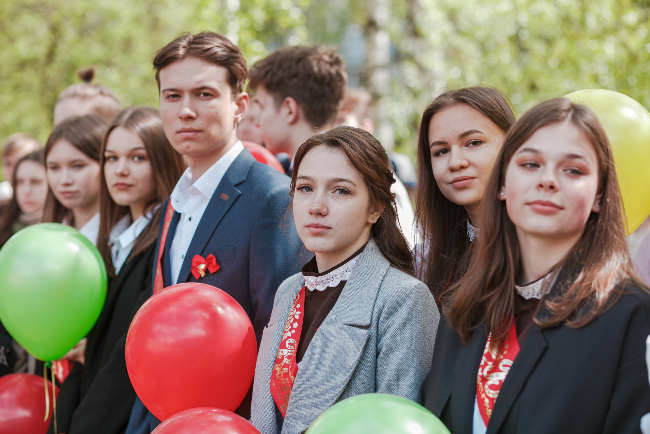 Последний звонок. Ирина Коновалова школьный фотограф. Выпускные альбомы Ярославль