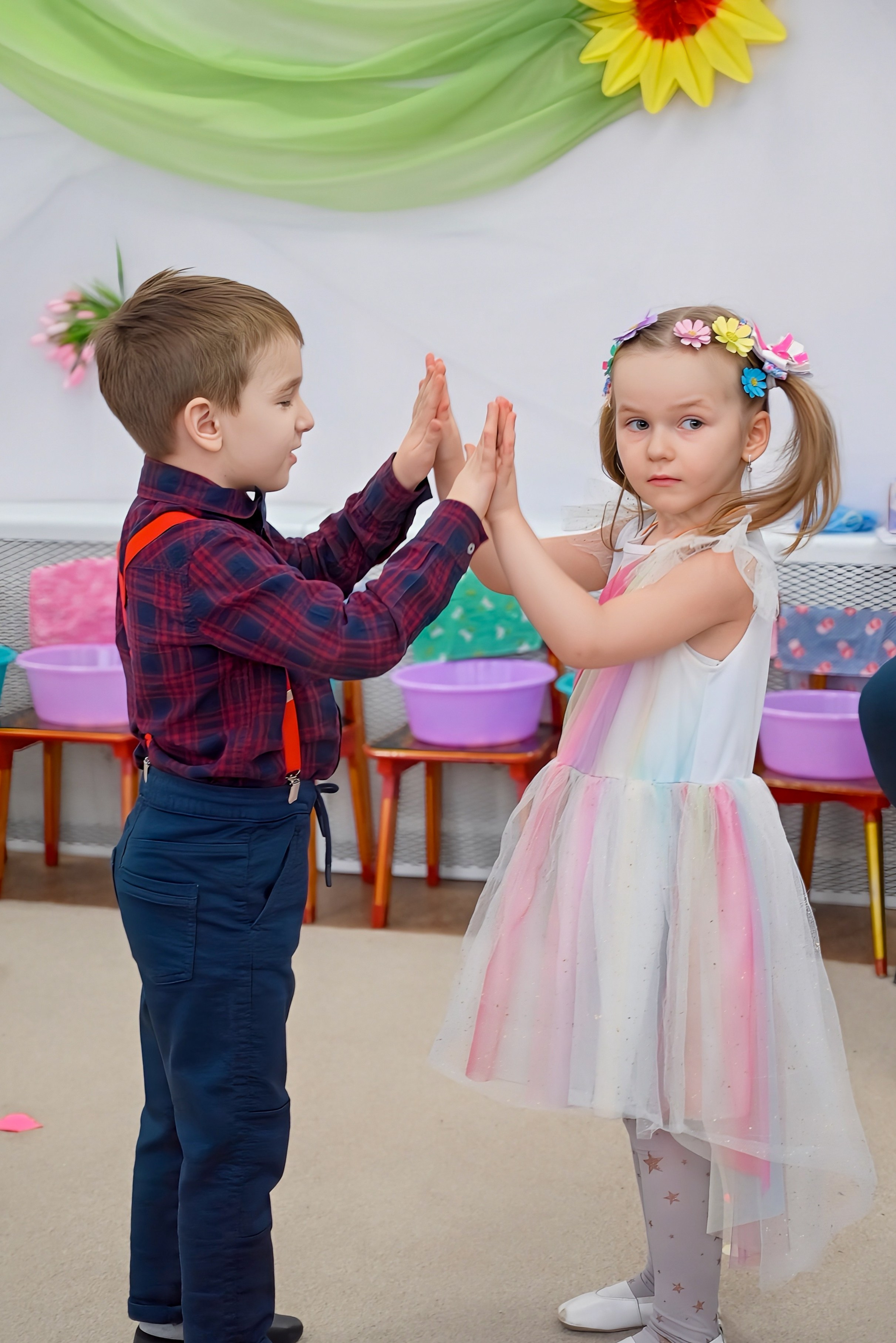 Праздник в группе «Дружная семейка». Семейный и детский фотограф Москва