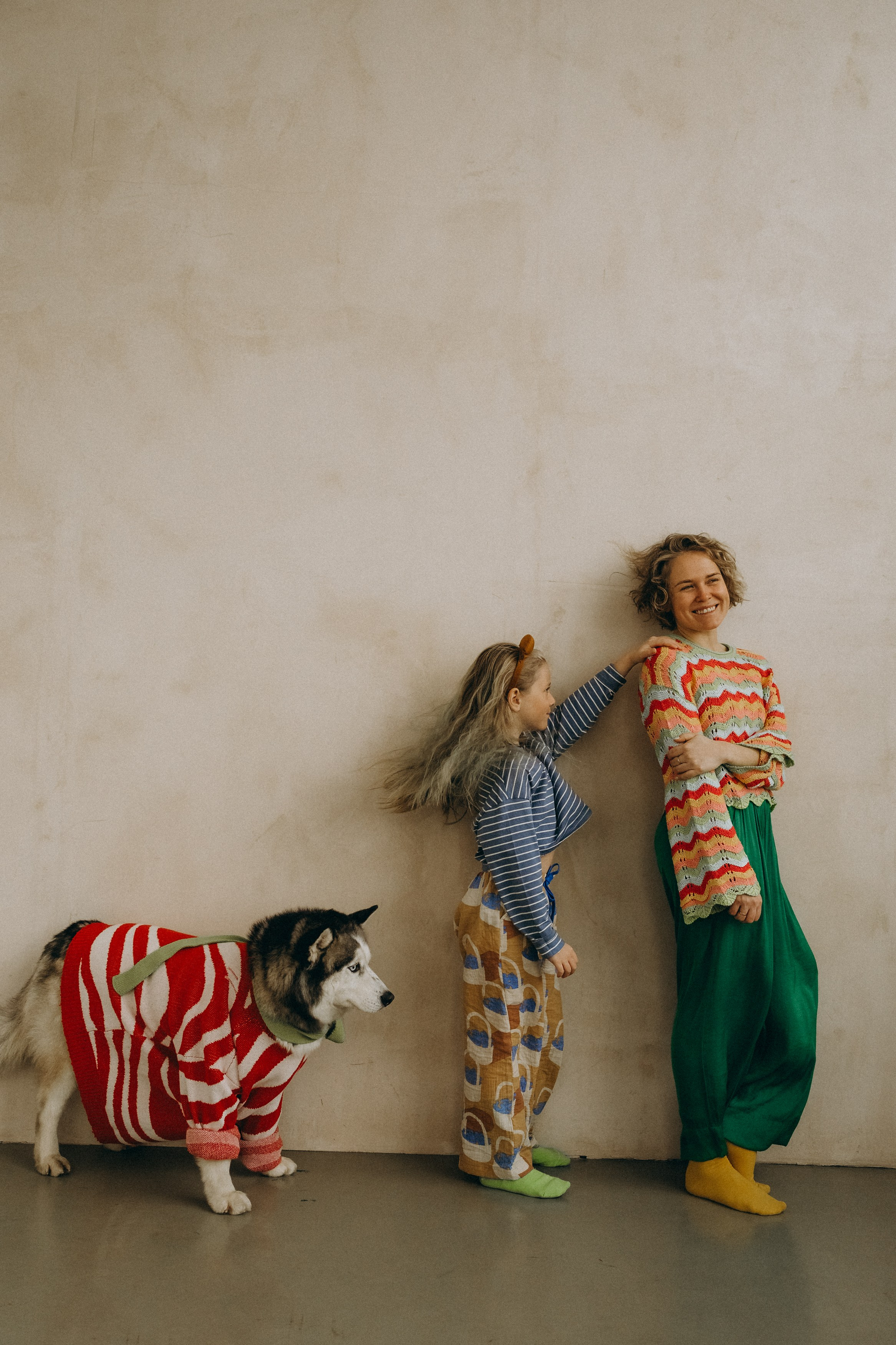 Катя, Лида, Вольт. Главная