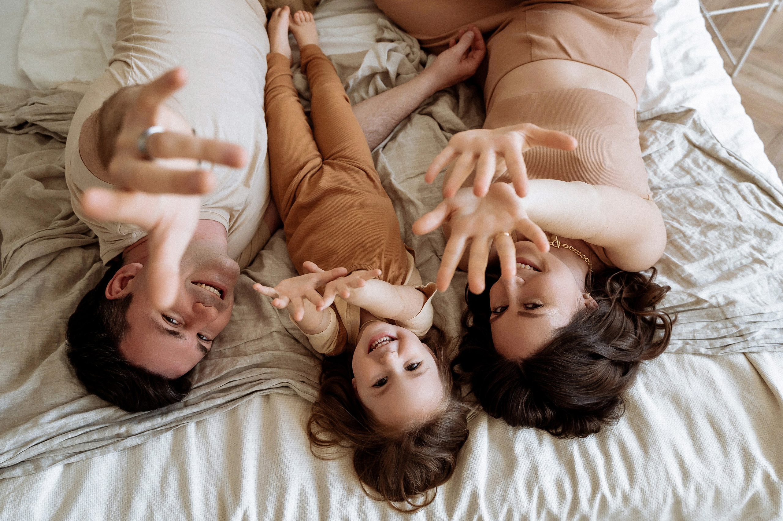 Андрей, Алёна и Анечка. Свадебный фотограф в Москве Яна Деньгина