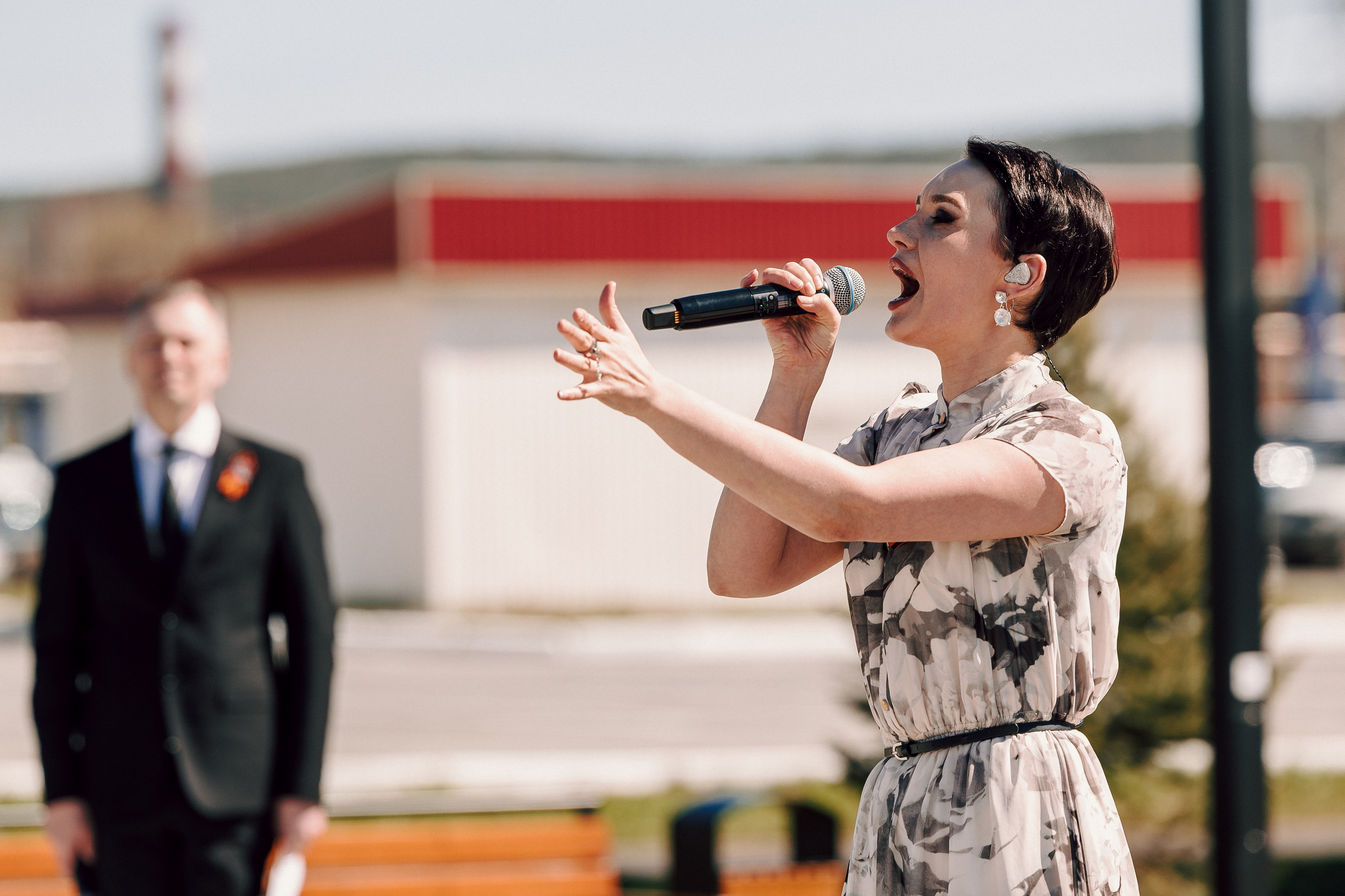 Торжественный митинг, посвящённый открытию Мемориала Славы воинам-новотрубникам. Лёшка Варзегов — фотограф