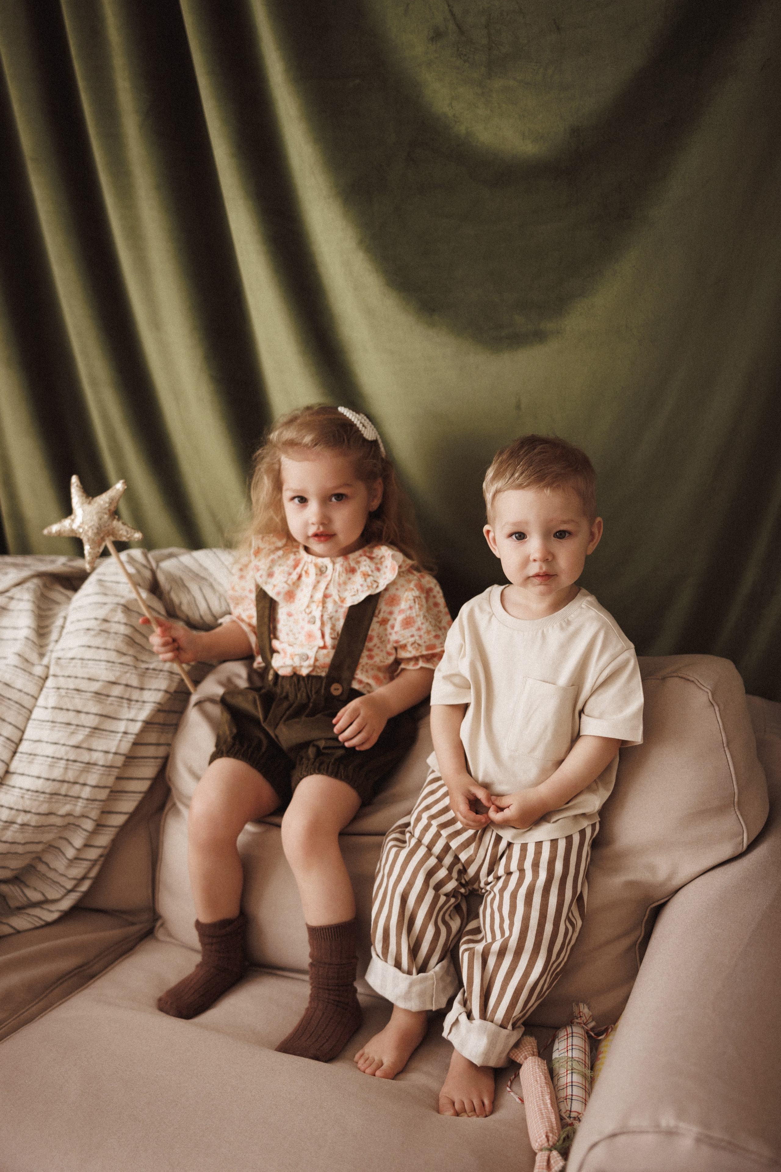 Семейная фотосессия в фотостудии «Mestone», город Краснодар. Семейный и детский фотограф в Краснодаре Анна Трашкова