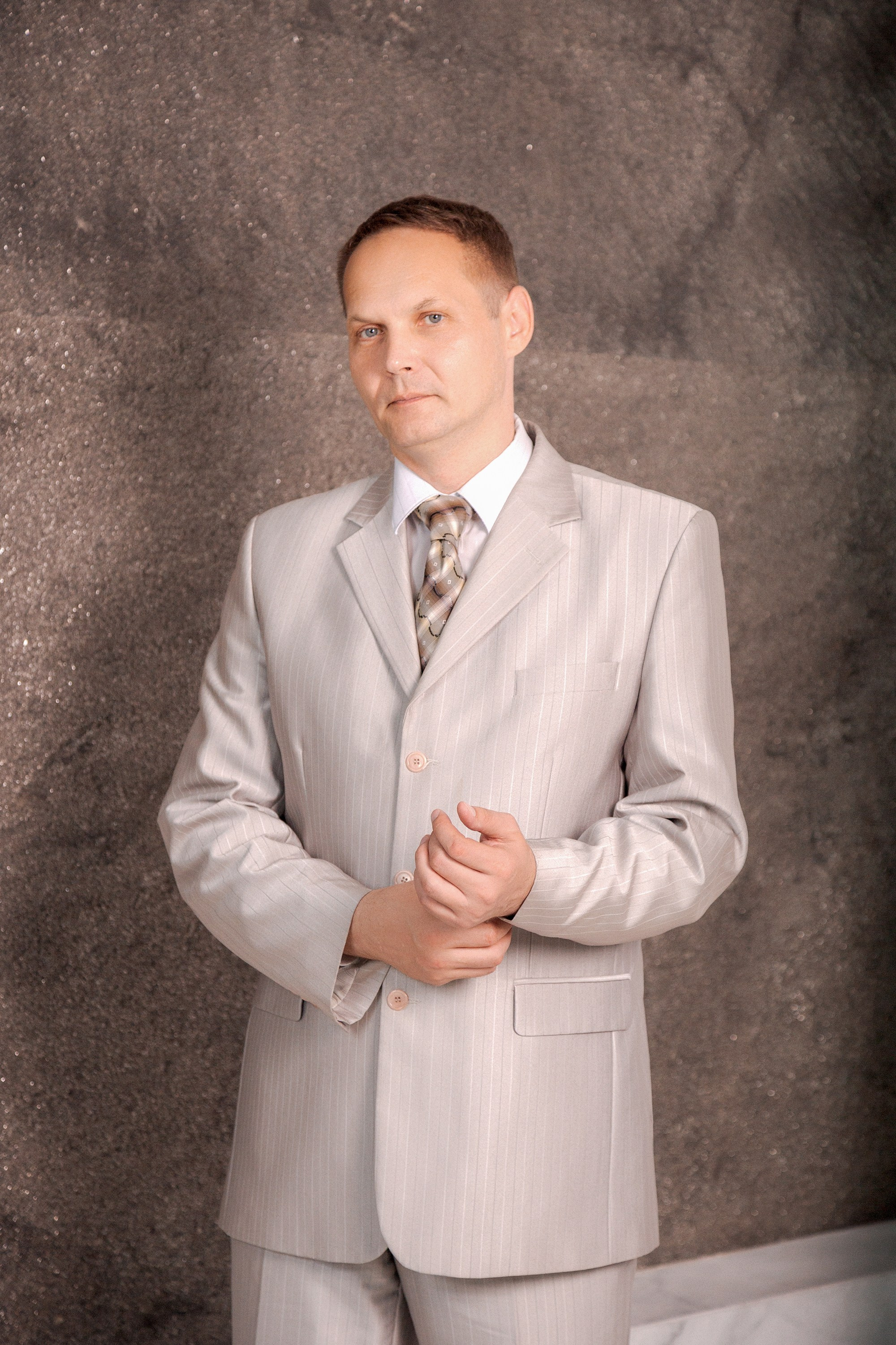 фотограф Анна Добрачёва, Анна Добрачева, AIDphoto, мужская фотосессия, фотосессия мужчины, мужчина в костюме