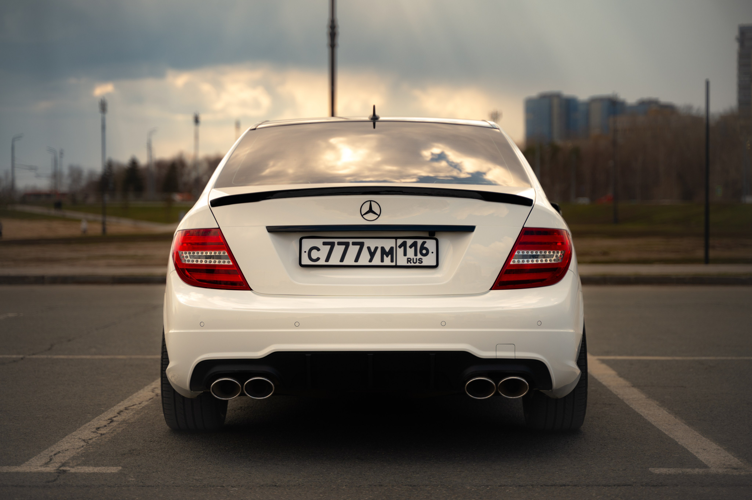 Автомобильная фотосъёмка Mercedes-benz c63 amg. Фотограф/видеограф Богдан Голованов