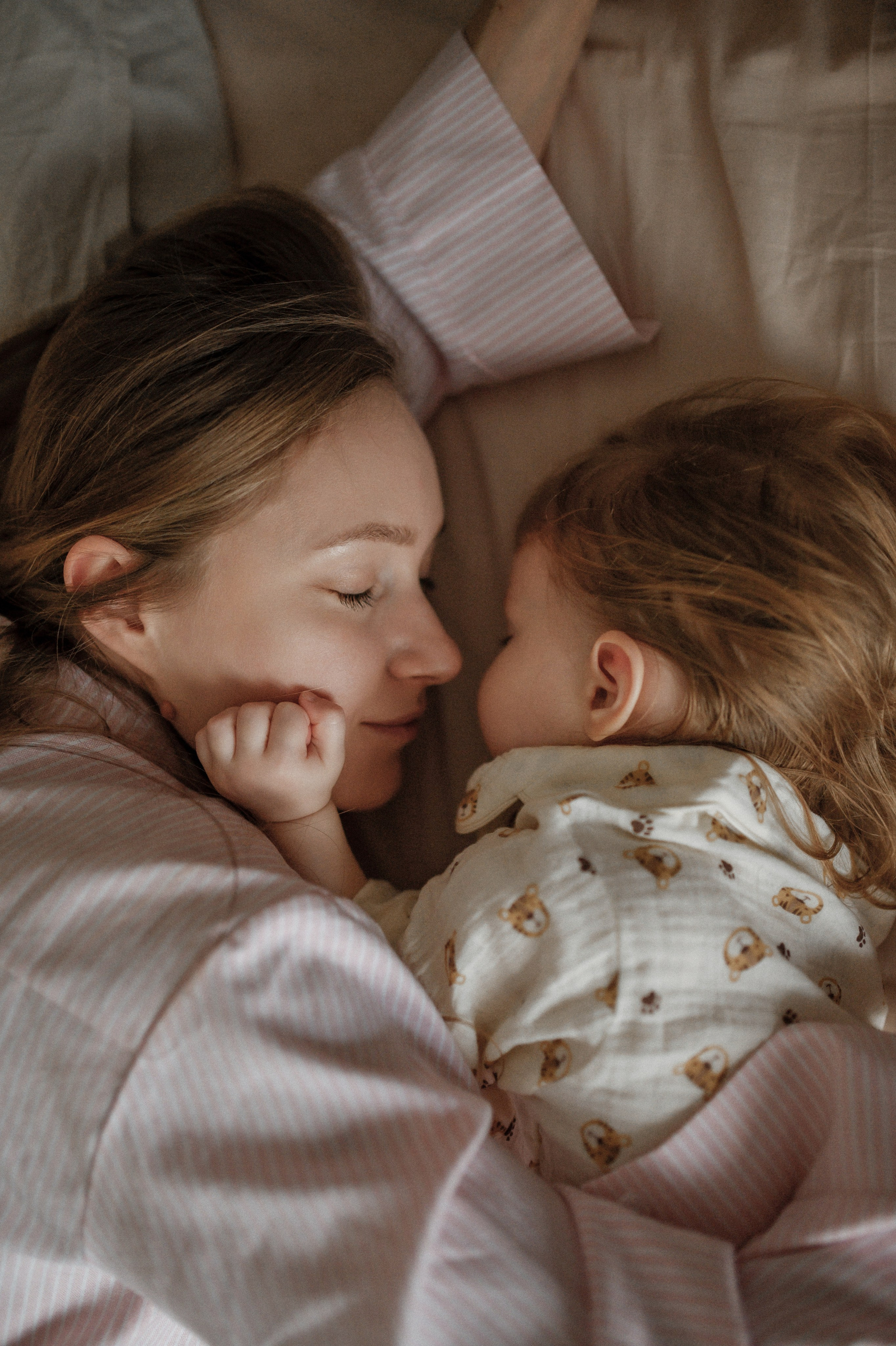 Даша и Варя дома. Семейный и свадебный lifestyle-фотограф в Москве Мария Петрова