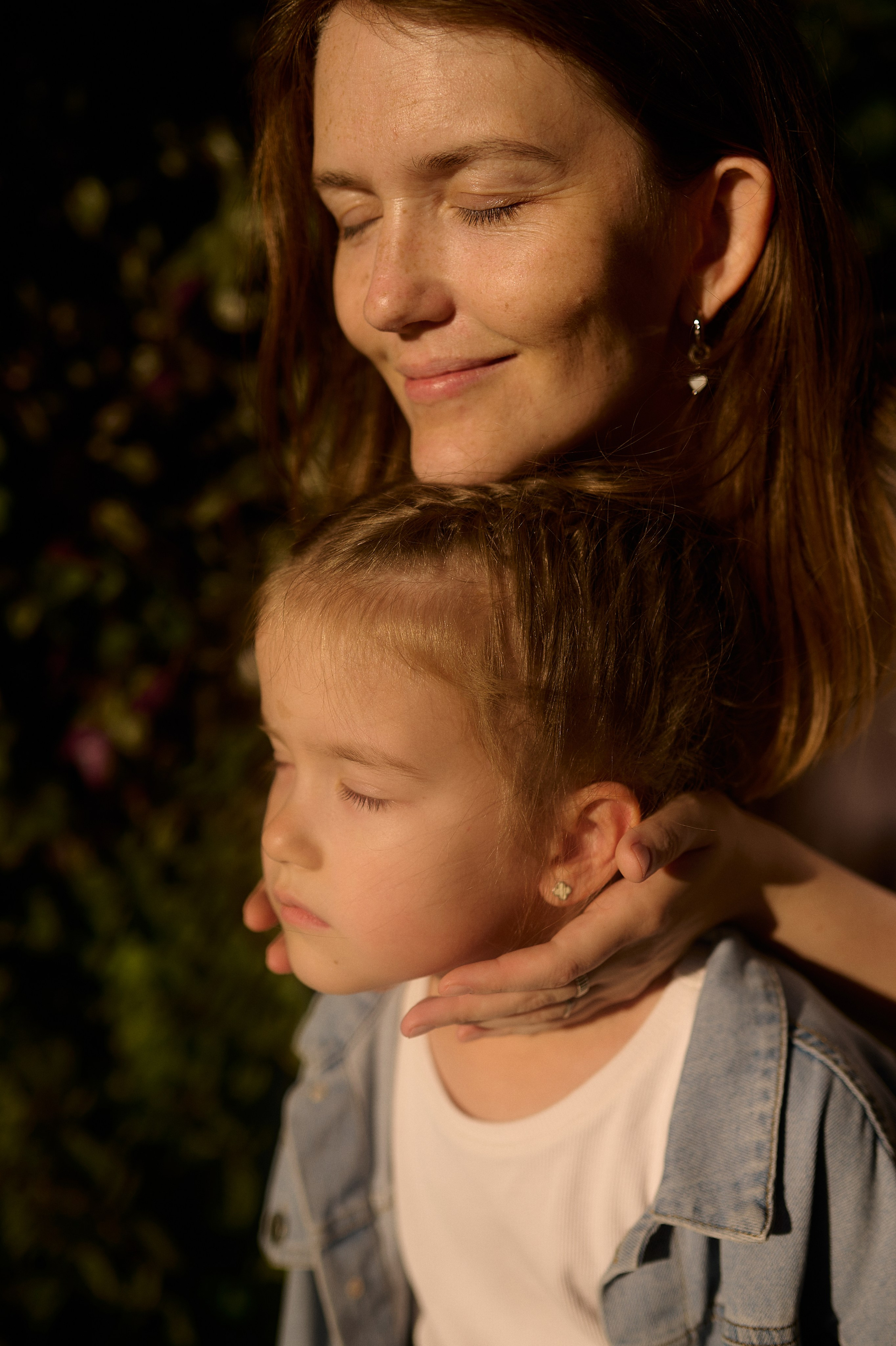 Катя и Ника. Прогулка по Новому Арбату. Семейный и свадебный lifestyle-фотограф в Москве Мария Петрова