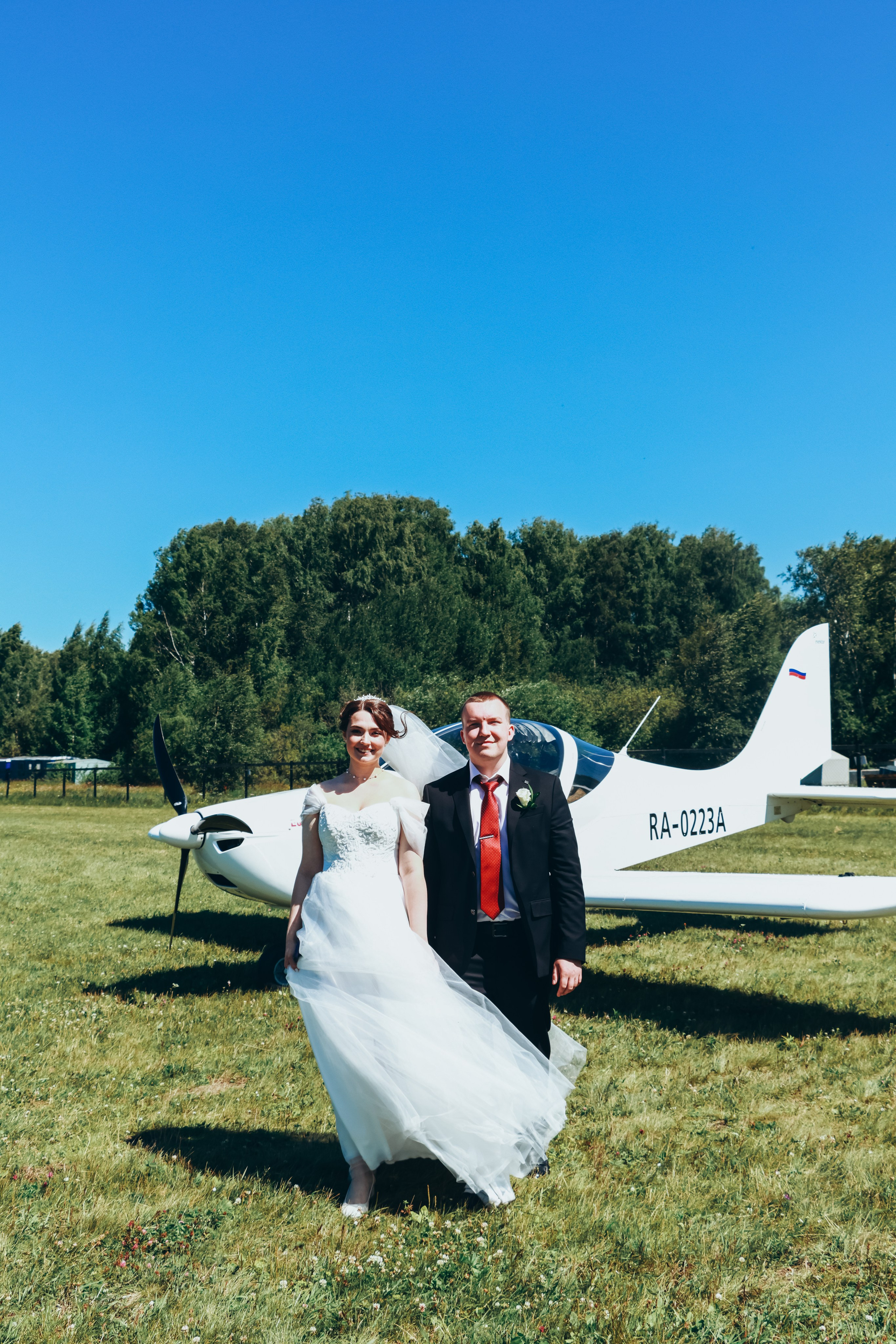 Свадьба Владислава и Дианы — Екатеринбург | ЗАГС, поле и самолёт. Фотограф в Екатеринбурге Пойгина Елена