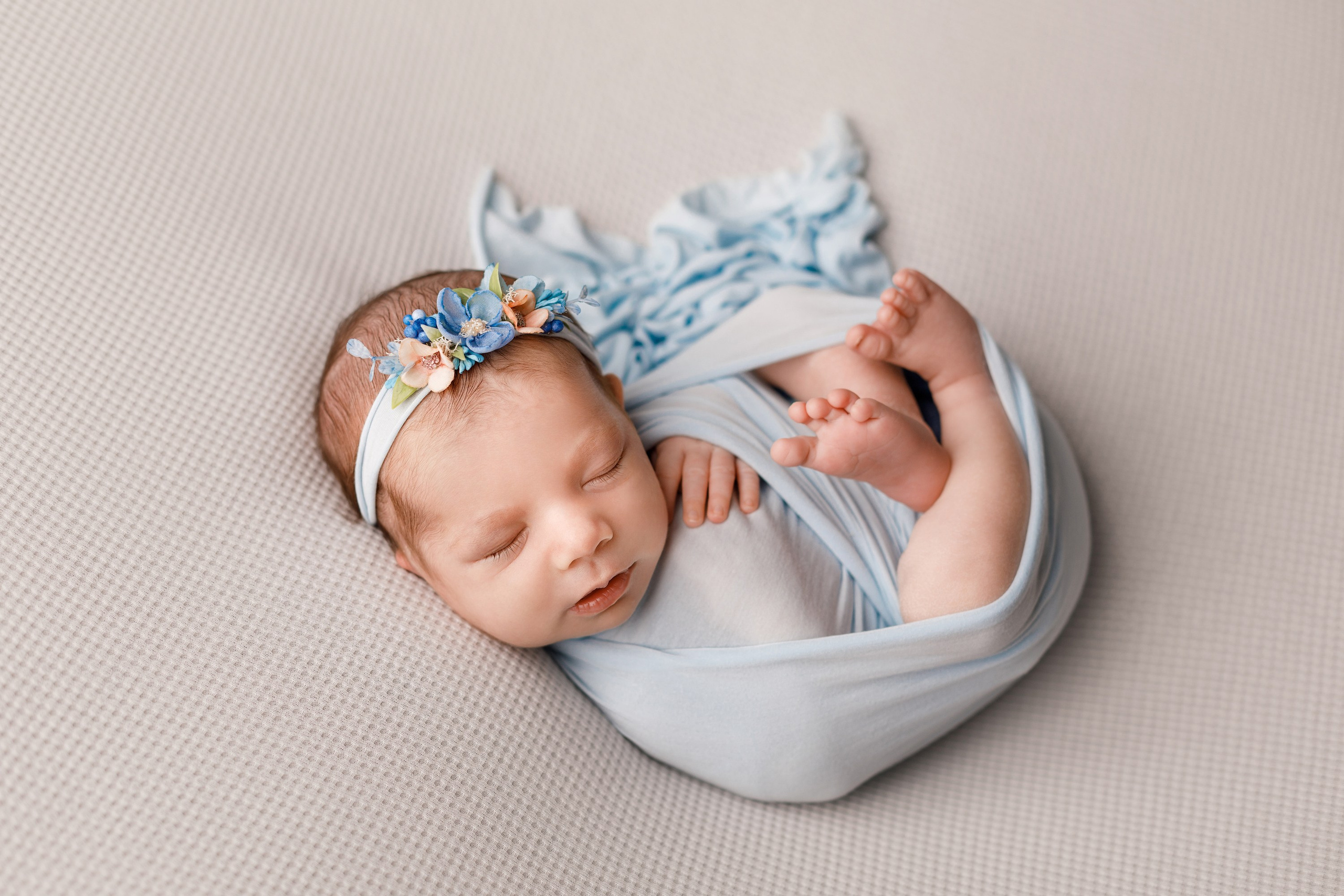 НОВОРОЖДЕННЫЕ. Фотограф новорожденных — ньюборн фотосессия Москва Анна Миронченко