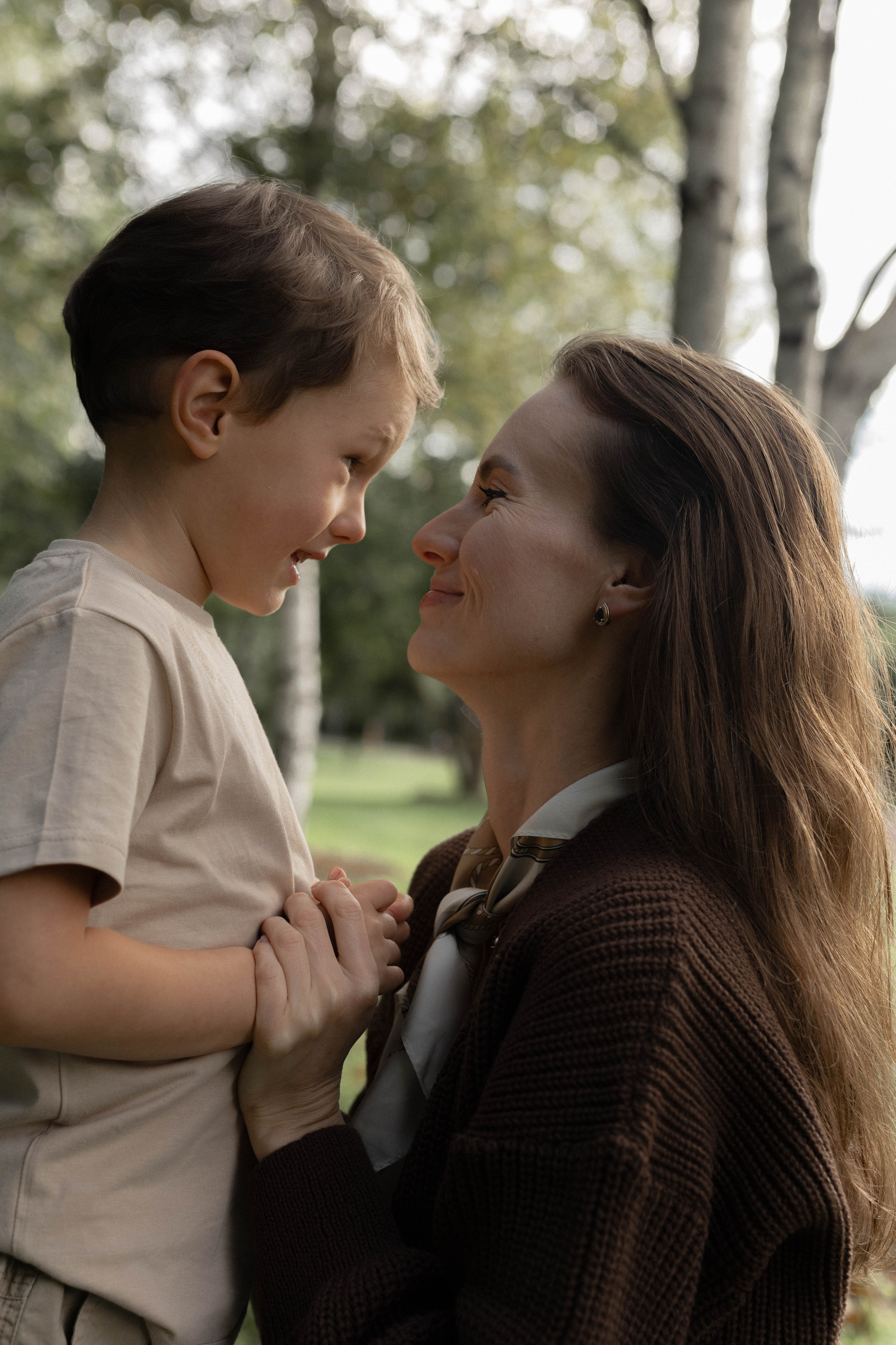 Семья в парке. Фотография о важном